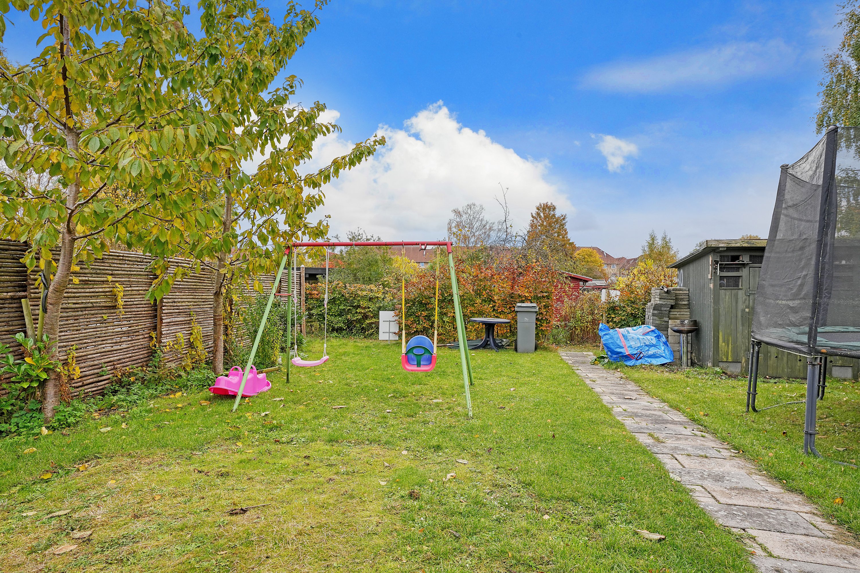 Fremhævet have billede i fuldskærmstilstand. Billede af Pilegårdens Haveby 30, 2860 Søborg