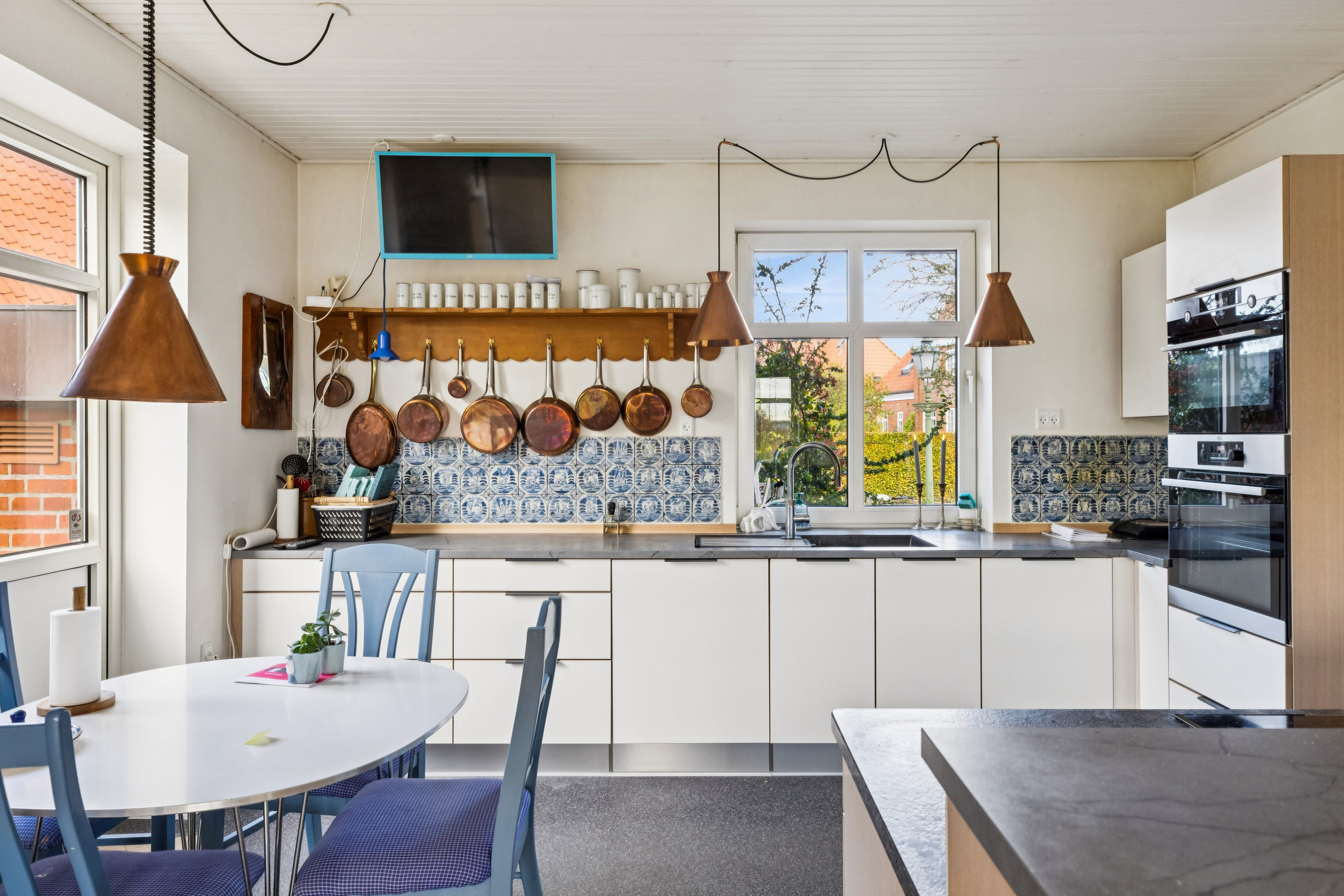 Fremhævet køkken billede i fuldskærmstilstand. Billede af Albert Skeels Gade 19, 6760 Ribe