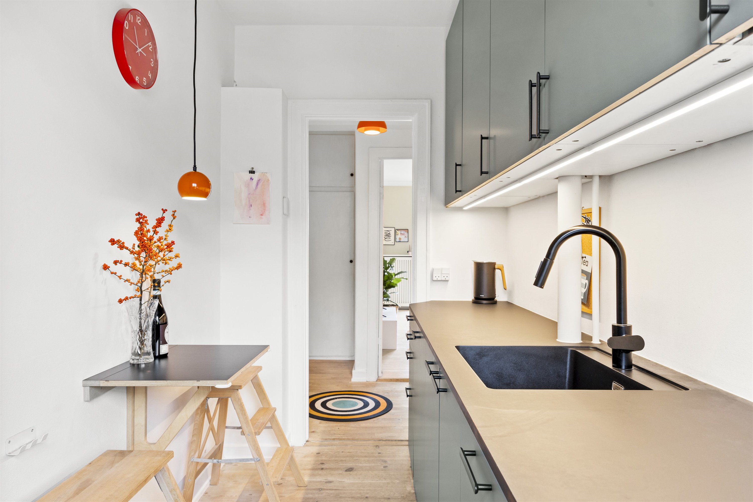 Fremhævet andet billede i fuldskærmstilstand. Billede af Jensløvs Tværvej 3B, 4. th., 2920 Charlottenlund