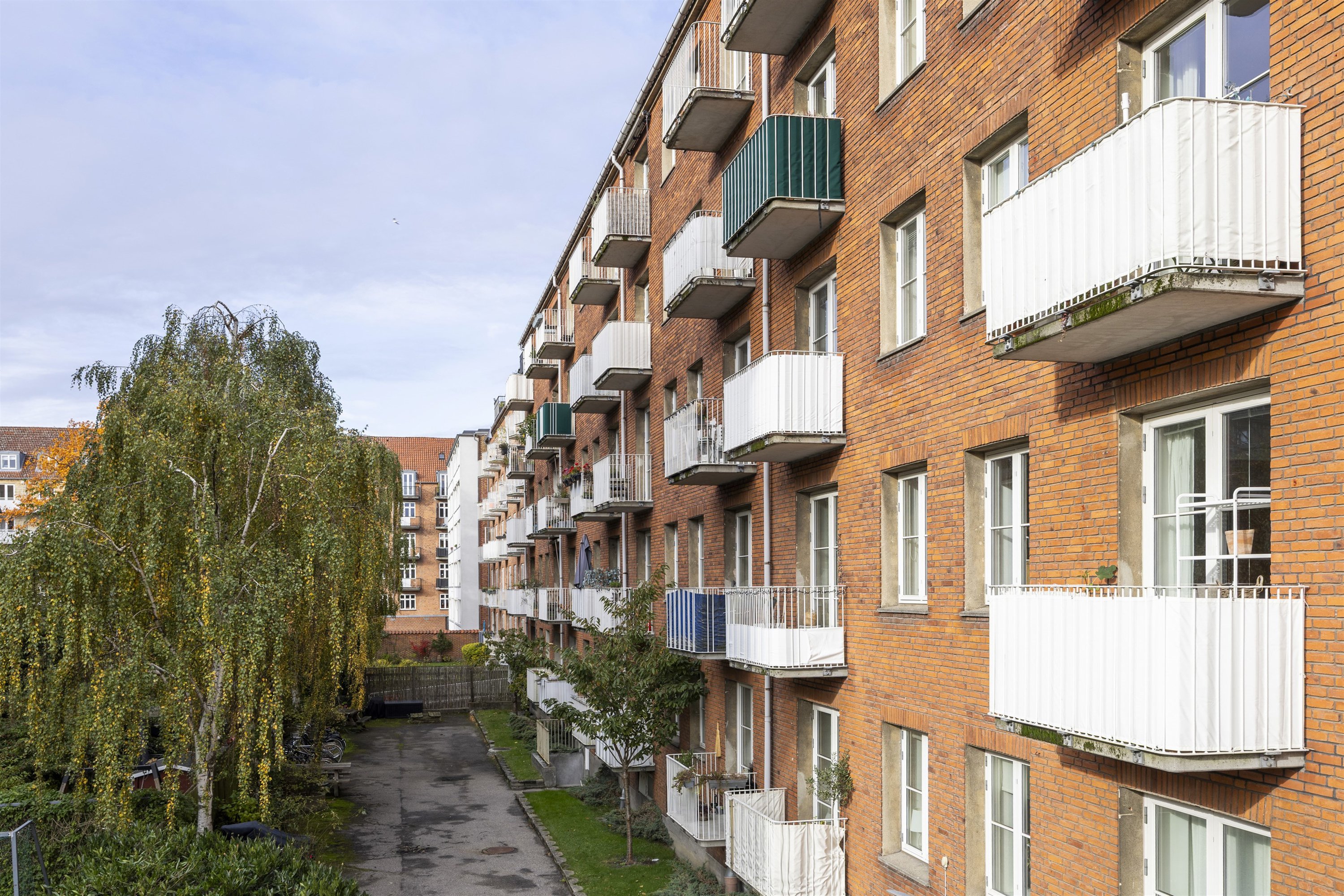 Fremhævet andet billede i fuldskærmstilstand. Billede af Jensløvs Tværvej 3B, 4. th., 2920 Charlottenlund