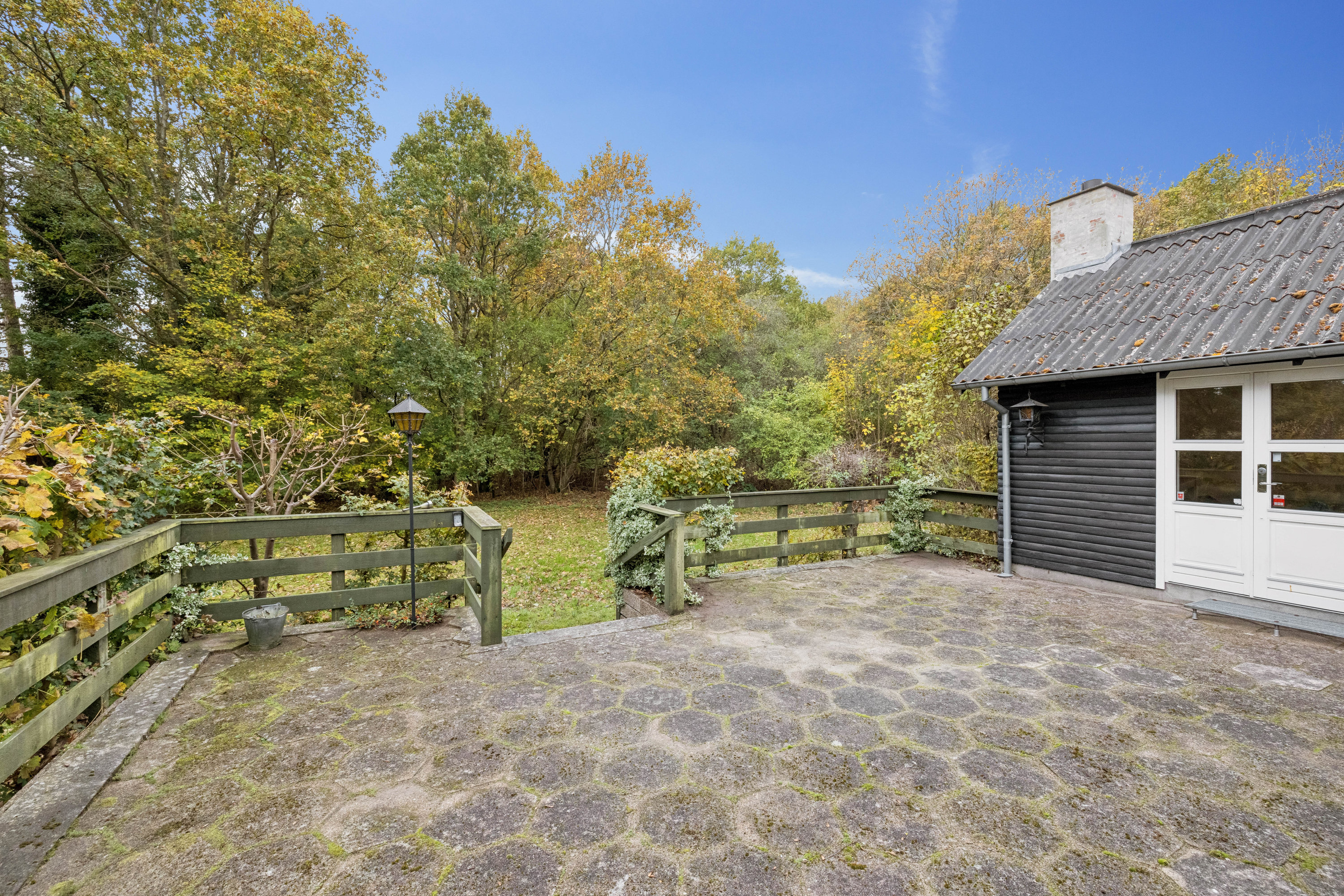 Fremhævet andet billede i fuldskærmstilstand. Billede af Engstien 9, Hegedal Strand, Fjellerup, 8585 Glesborg