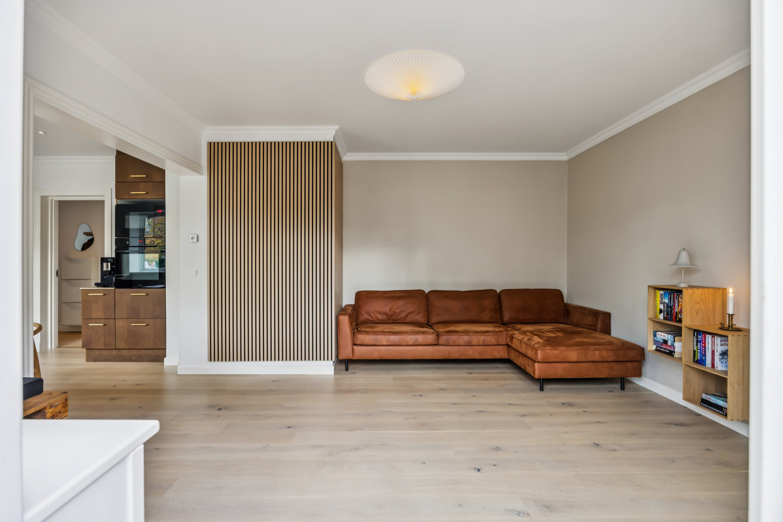 Fremhævet stue billede i fuldskærmstilstand. Billede af La Cours Vej 18, st.. th., 2000 Frederiksberg