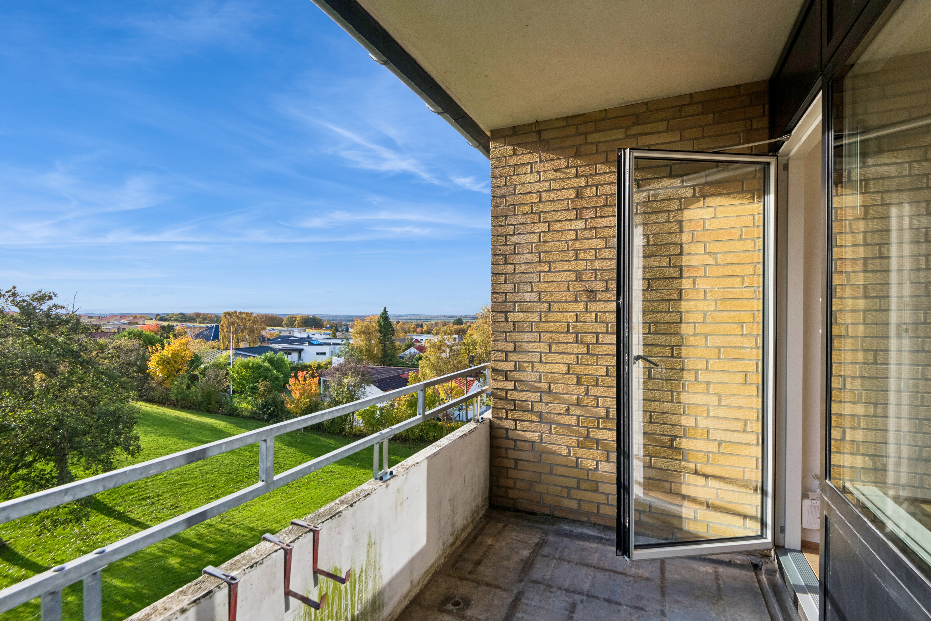 Fremhævet altan billede i fuldskærmstilstand. Billede af Blegdalsparken 33, 3. th., 9000 Aalborg