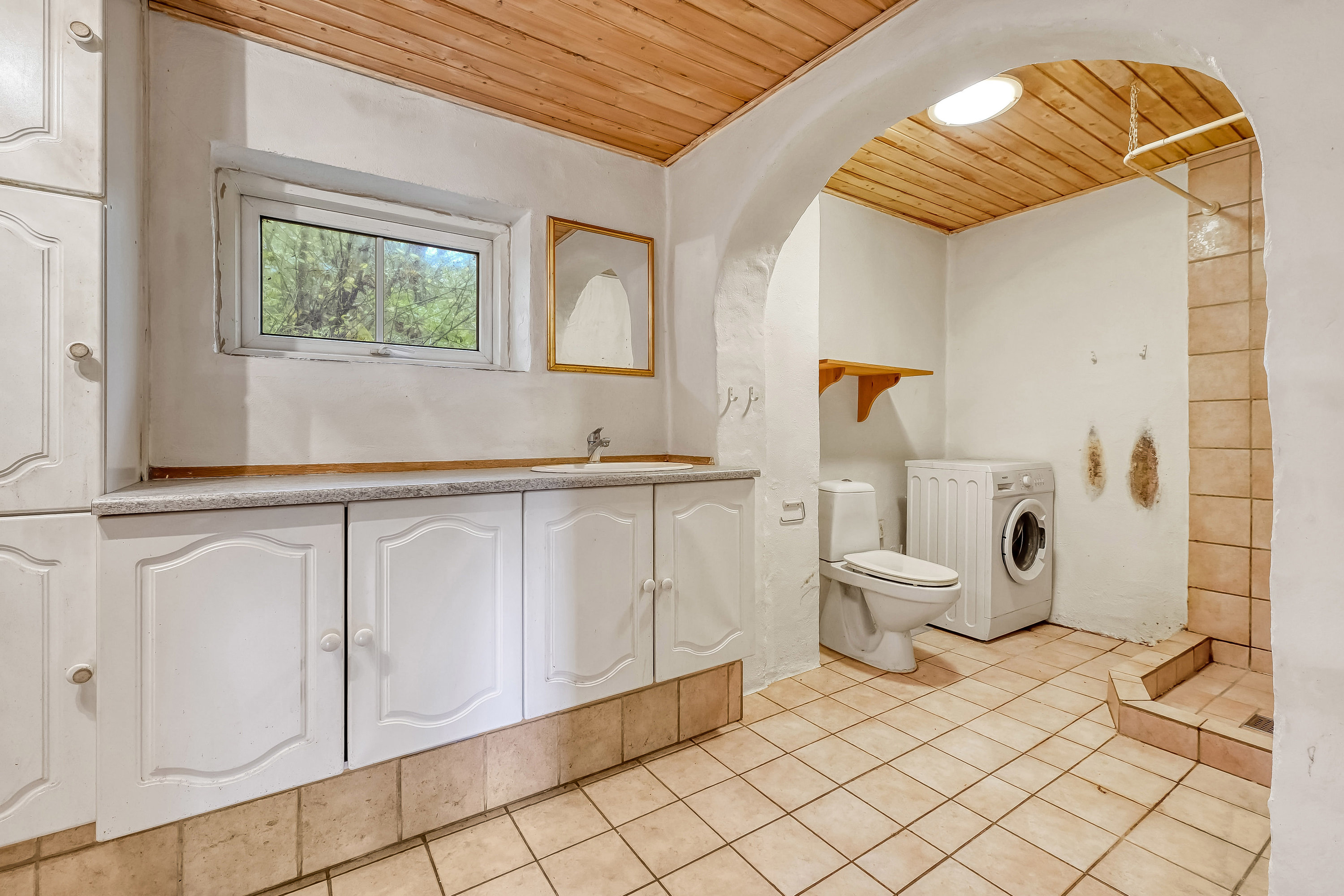 Fremhævet badeværelse billede i fuldskærmstilstand. Billede af Mælkevejen 1, Vedersø, 6990 Ulfborg