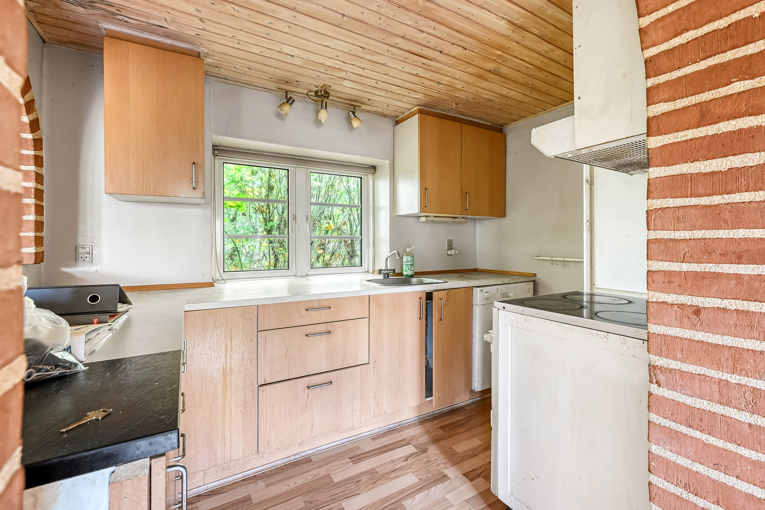 Fremhævet køkken billede i fuldskærmstilstand. Billede af Mælkevejen 1, Vedersø, 6990 Ulfborg