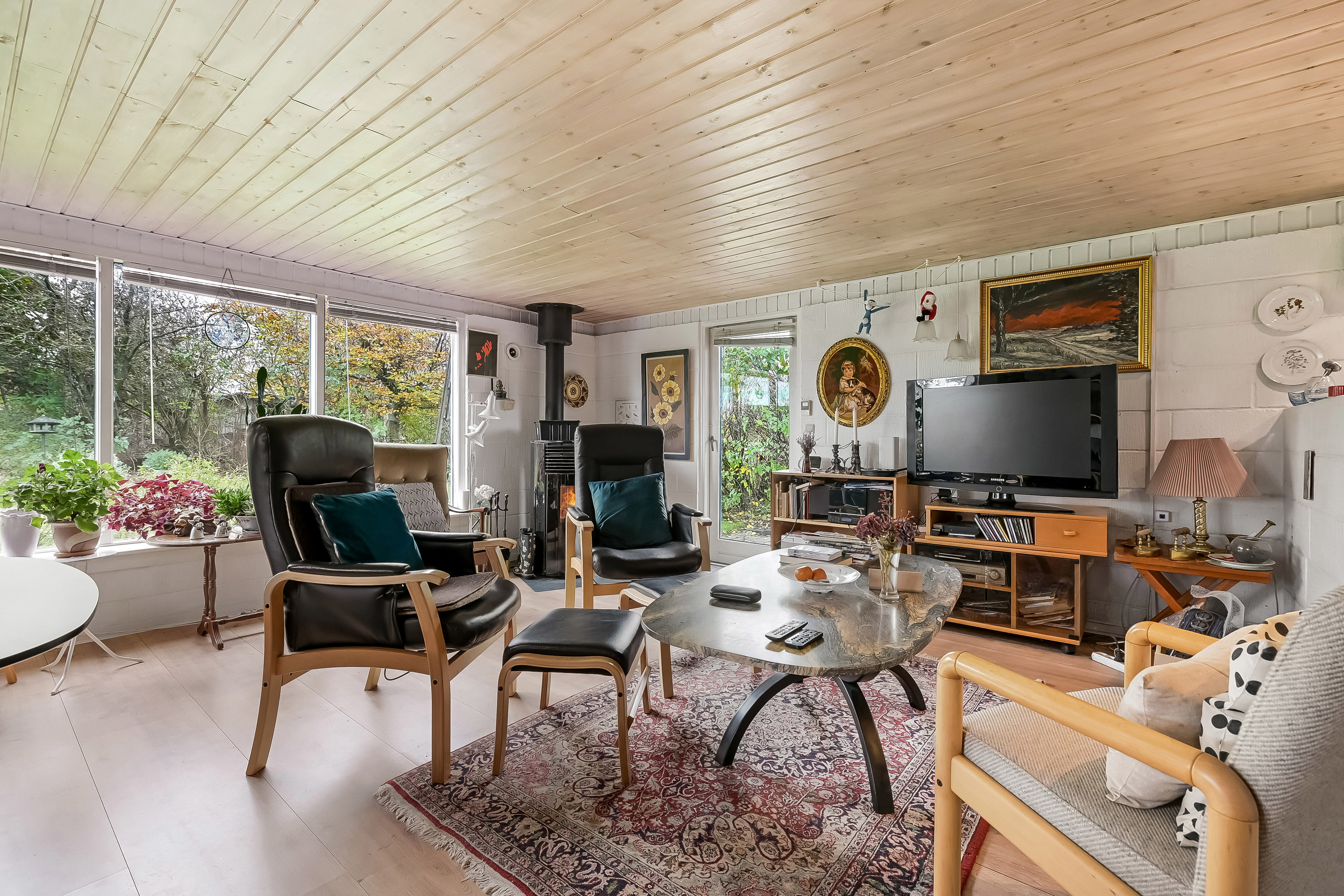 Fremhævet stue billede i fuldskærmstilstand. Billede af Lyngvej 3, Toftum Bjerge, 7600 Struer