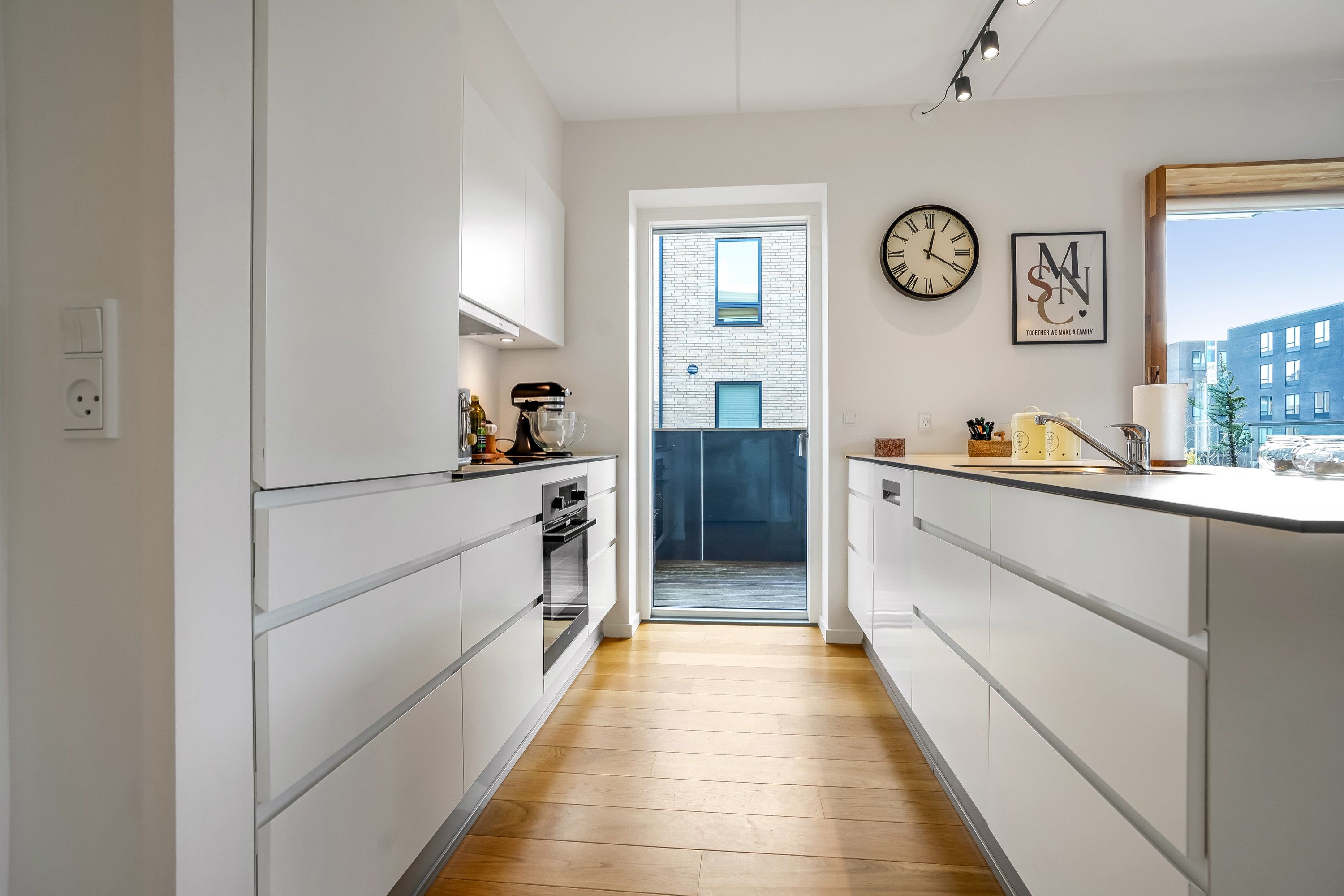 Fremhævet køkken billede i fuldskærmstilstand. Billede af Guldrankevej 11, 1. 3., 5200 Odense V