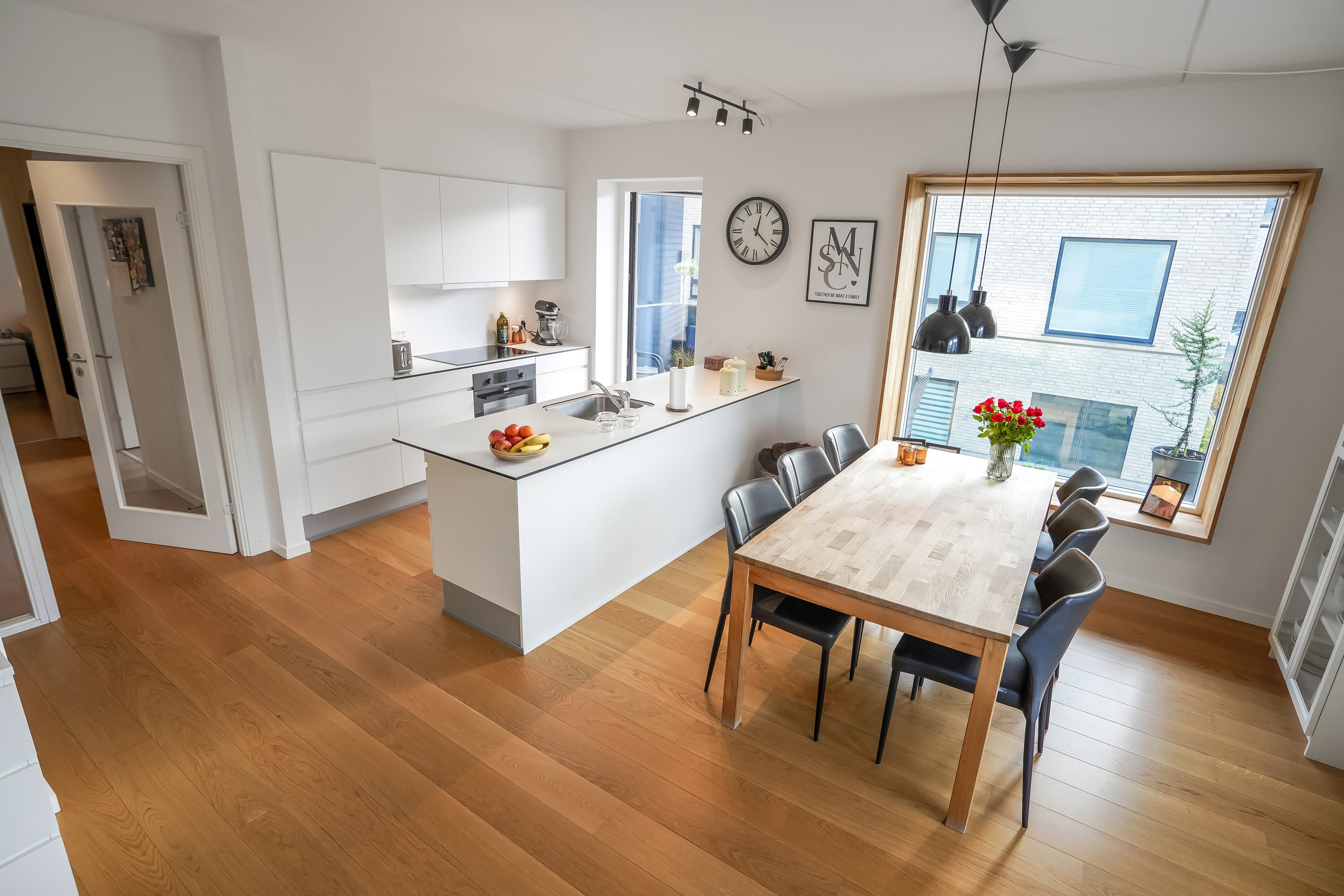 Fremhævet køkken billede i fuldskærmstilstand. Billede af Guldrankevej 11, 1. 3., 5200 Odense V