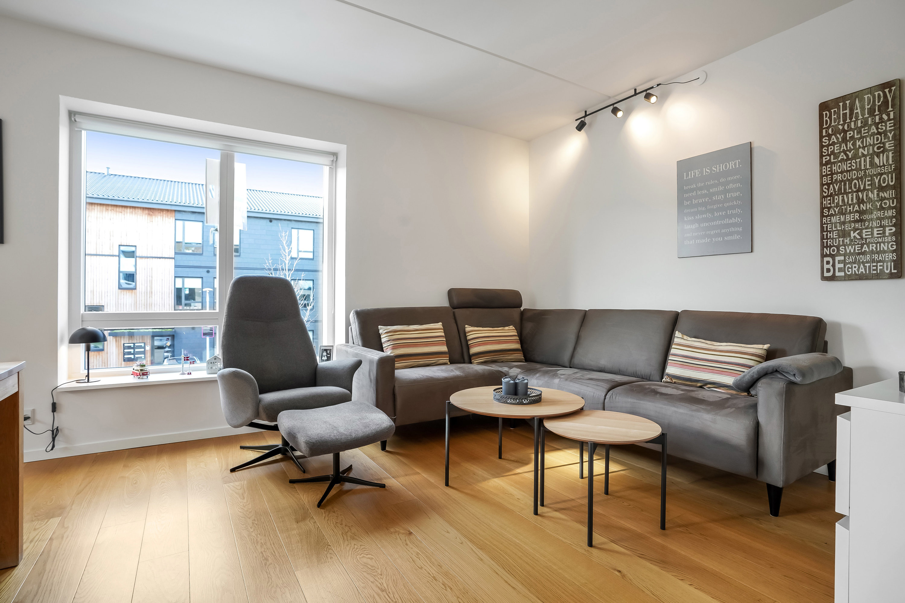 Fremhævet stue billede i fuldskærmstilstand. Billede af Guldrankevej 11, 1. 3., 5200 Odense V