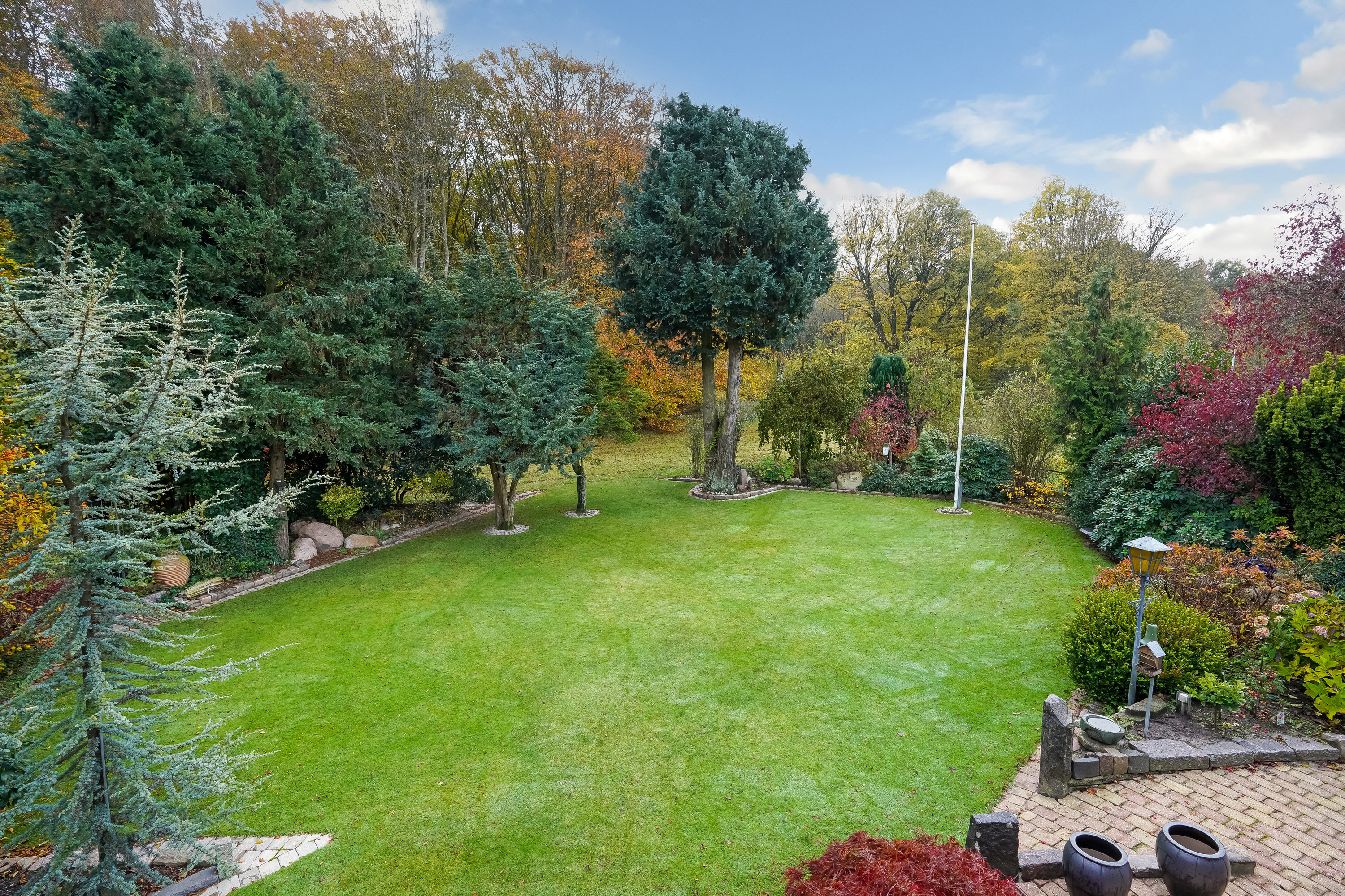 Fremhævet have billede i fuldskærmstilstand. Billede af Lindealle 21, 8740 Brædstrup