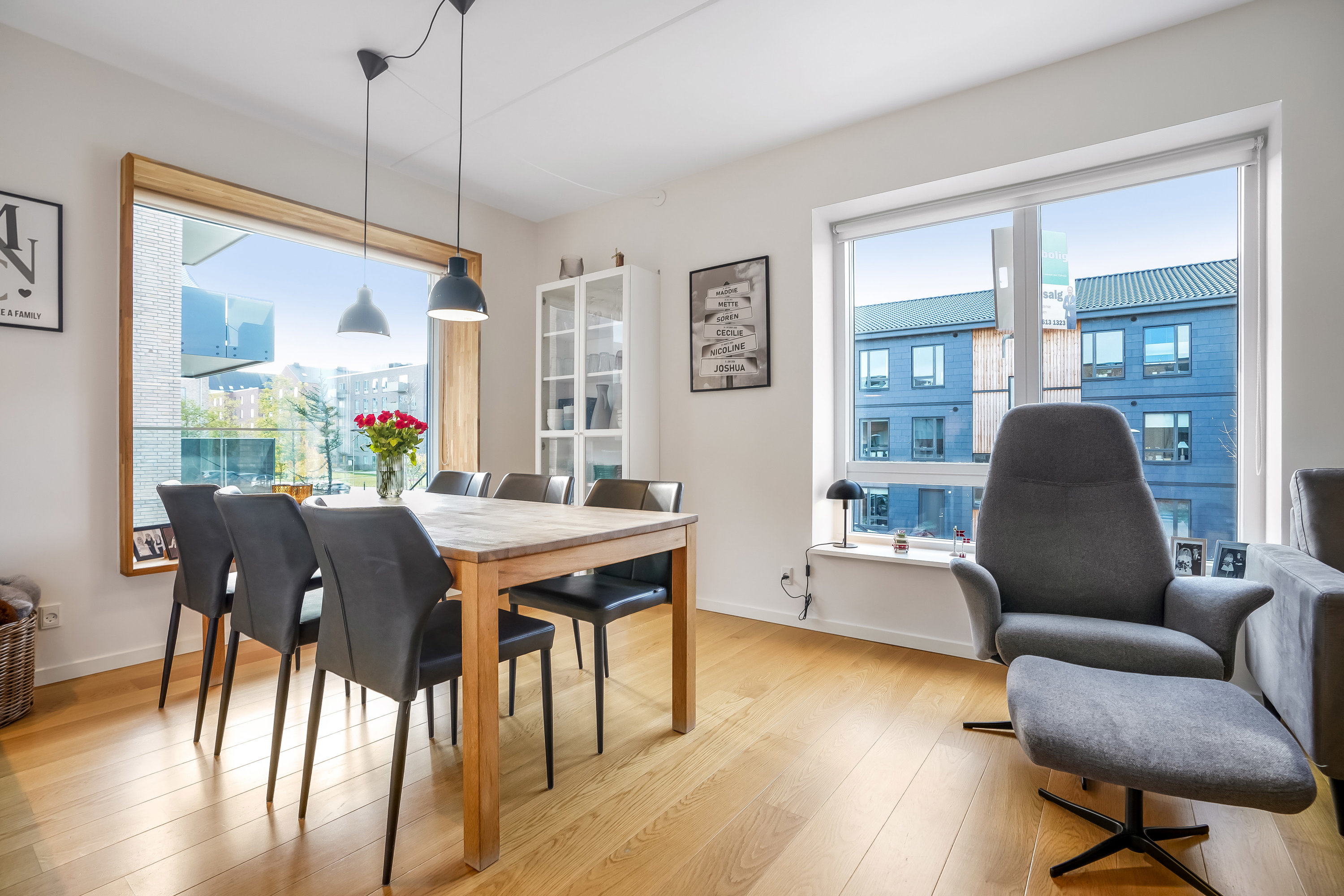 Fremhævet stue billede i fuldskærmstilstand. Billede af Guldrankevej 11, 1. 3., 5200 Odense V