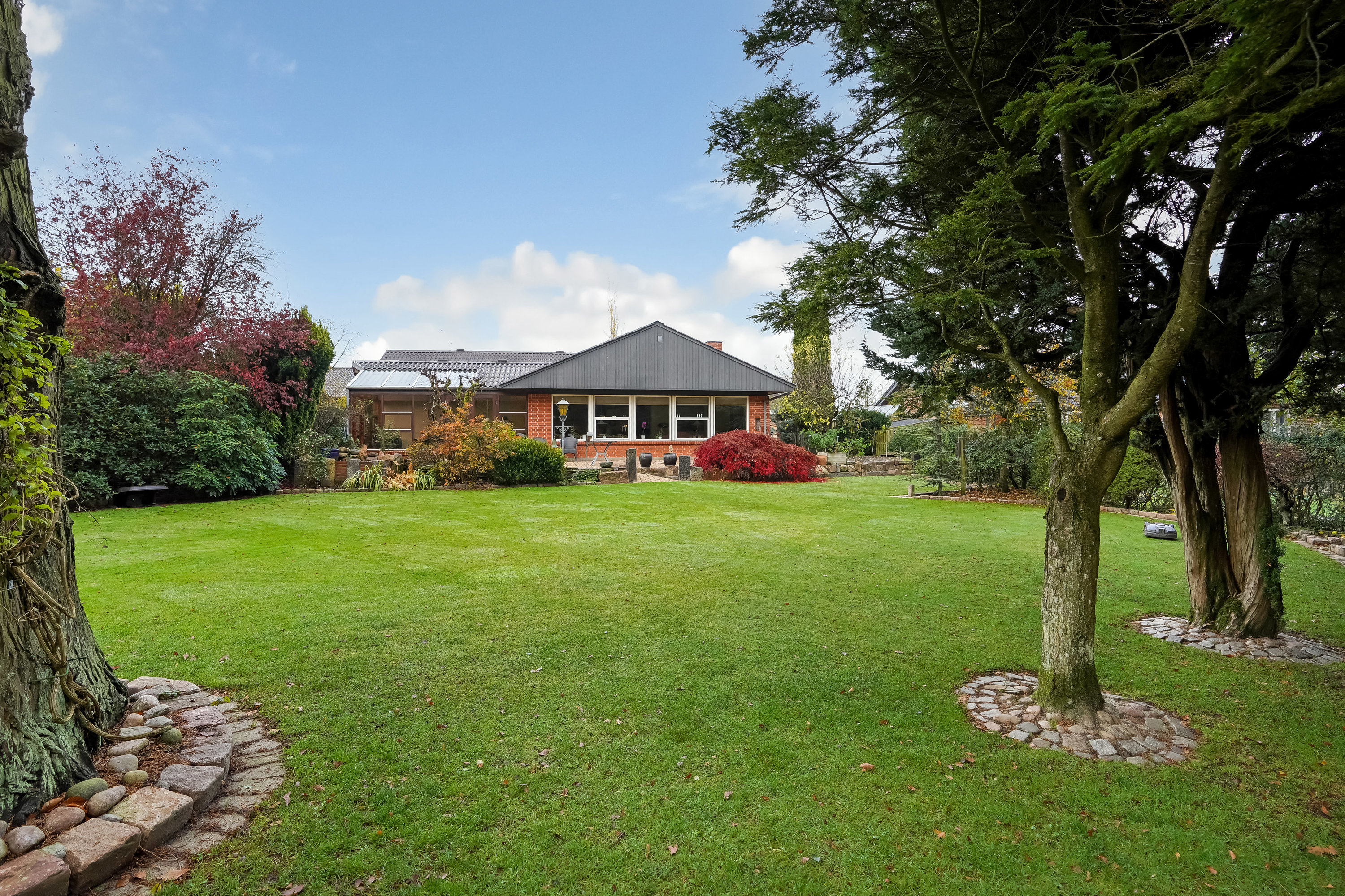 Fremhævet have billede i fuldskærmstilstand. Billede af Lindealle 21, 8740 Brædstrup