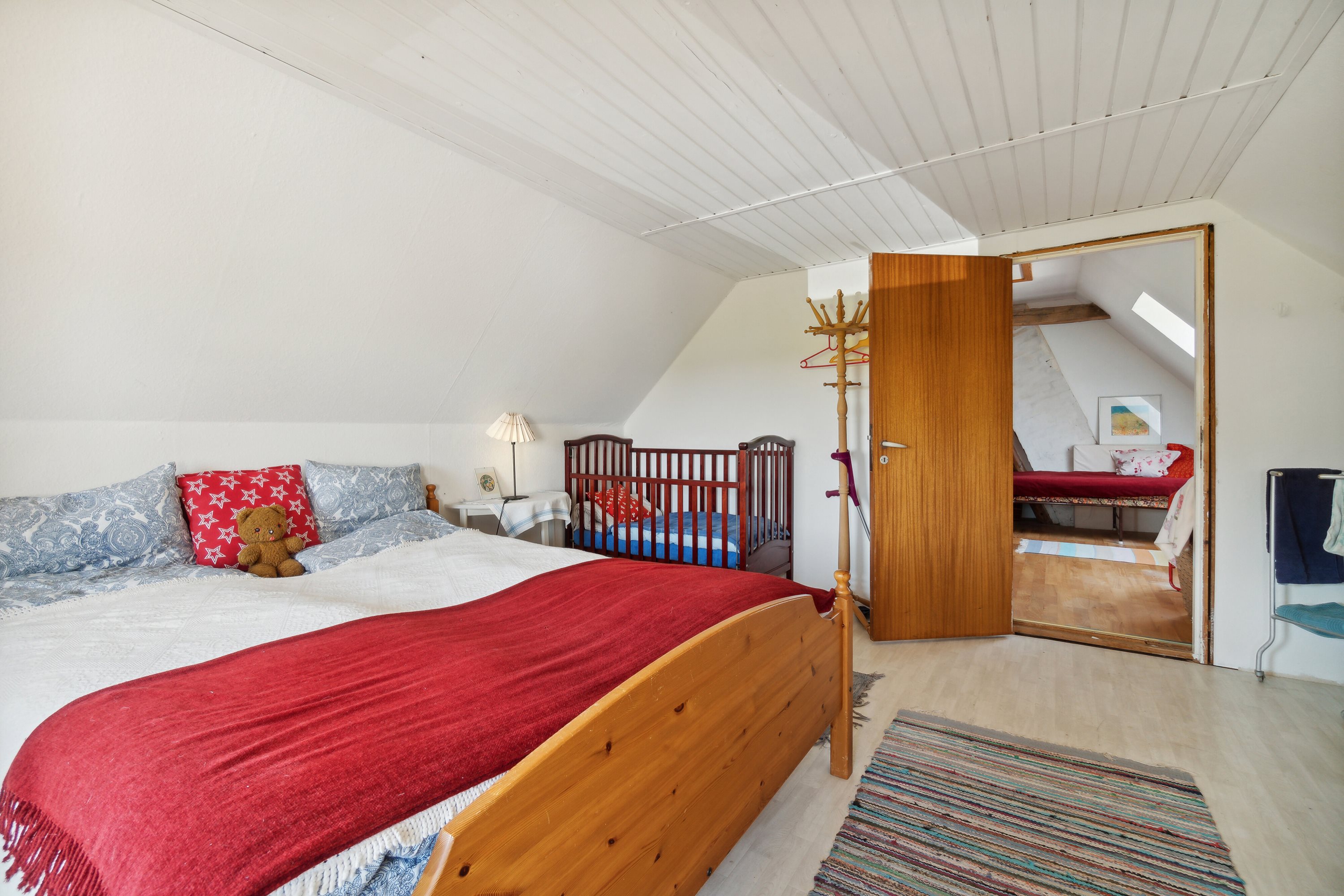 Fremhævet soveværelse billede i fuldskærmstilstand. Billede af Kalbyvejen 30, 3720 Aakirkeby