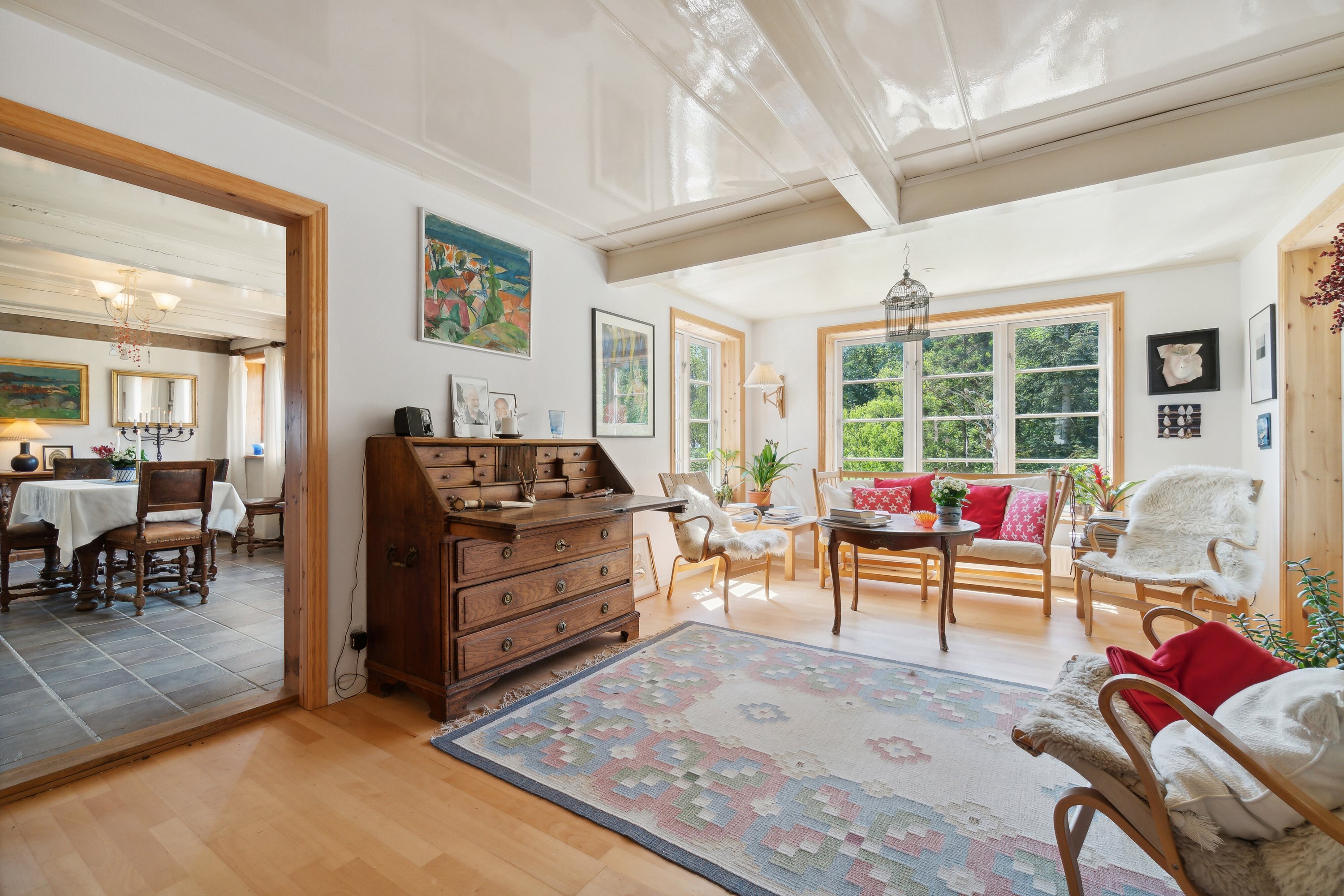 Fremhævet stue billede i fuldskærmstilstand. Billede af Kalbyvejen 30, 3720 Aakirkeby