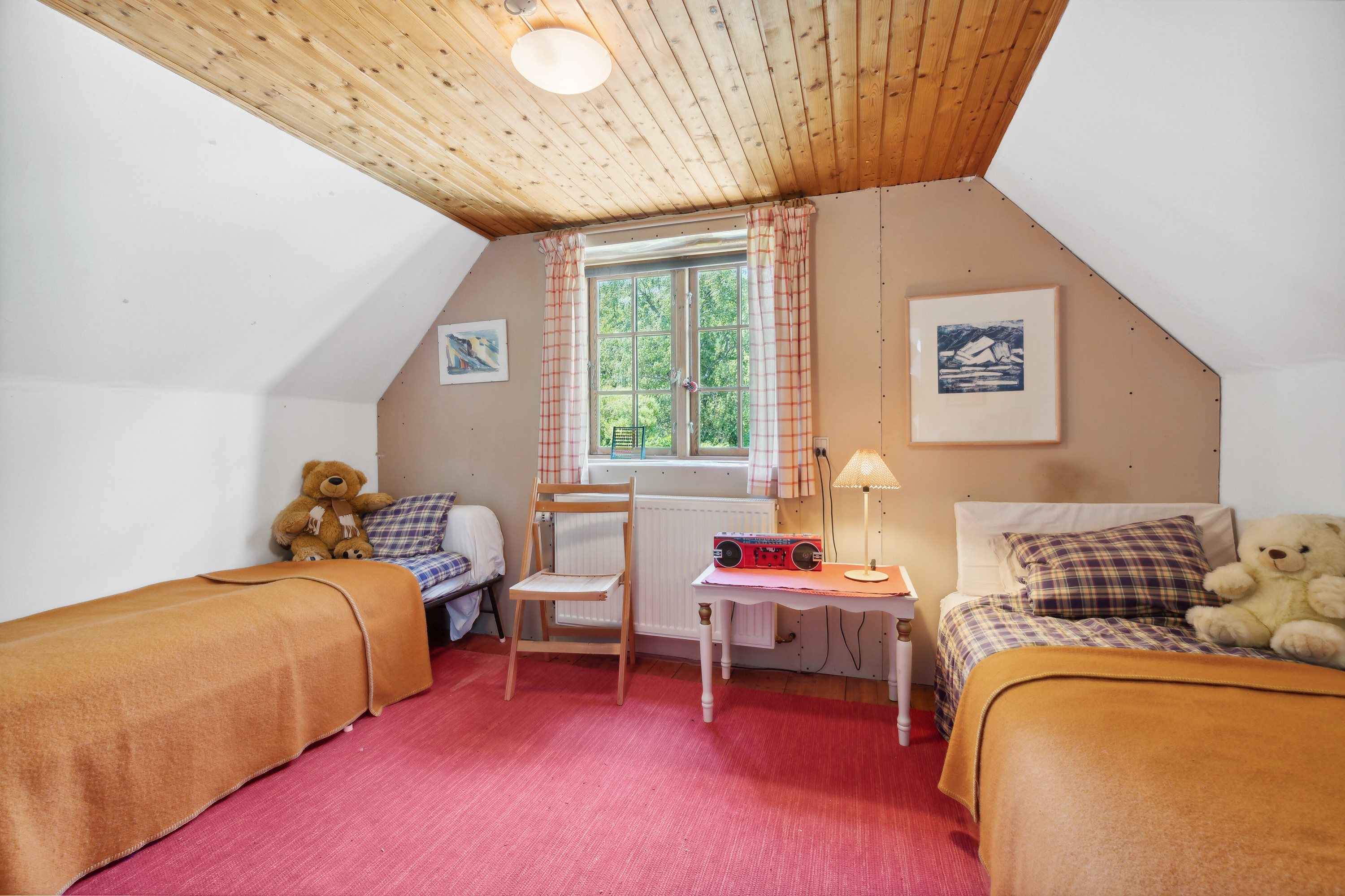 Fremhævet værelse billede i fuldskærmstilstand. Billede af Kalbyvejen 30, 3720 Aakirkeby