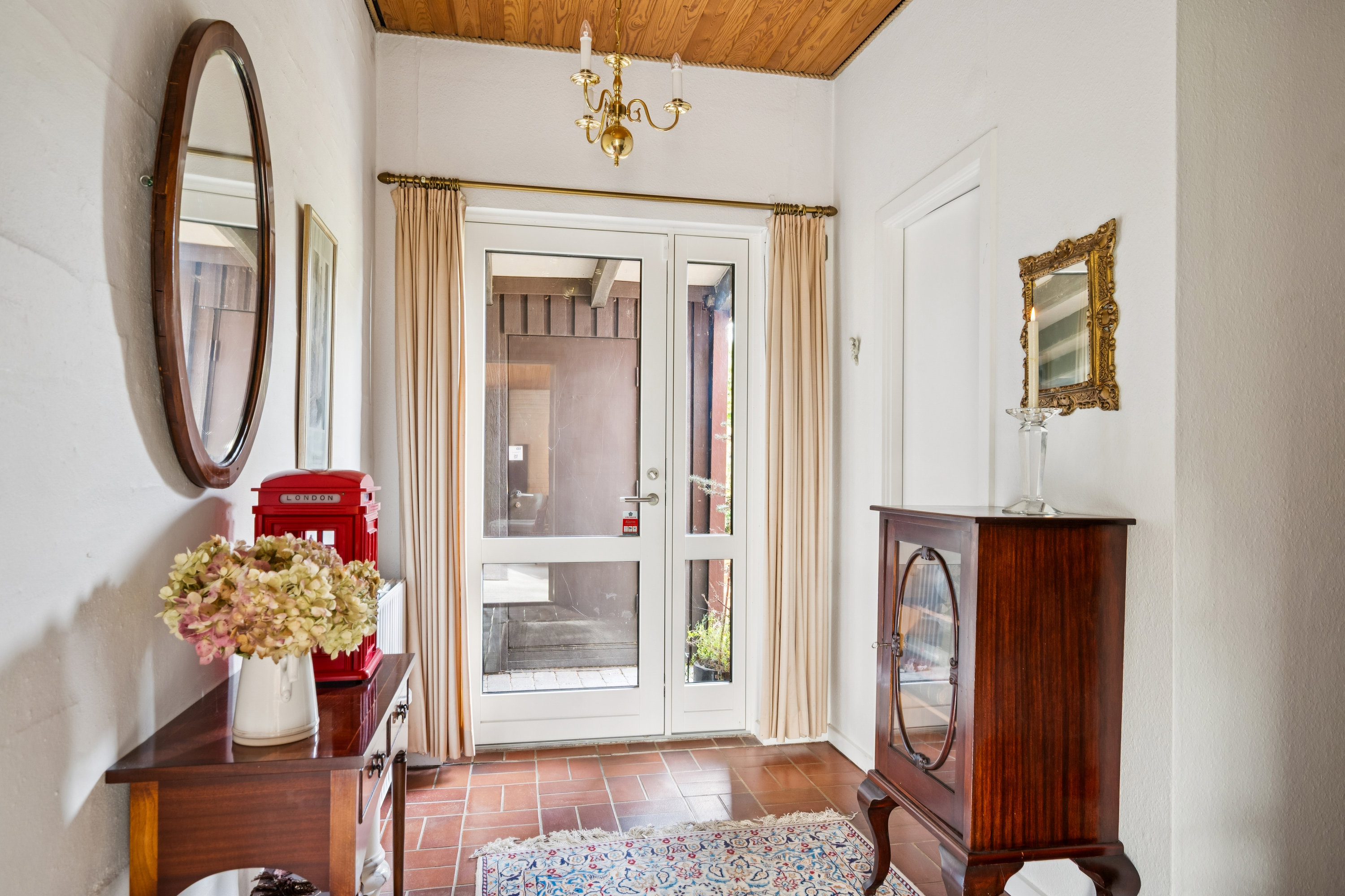 Fremhævet værelse billede i fuldskærmstilstand. Billede af Johannes Grosens Vej 16, 8250 Egå