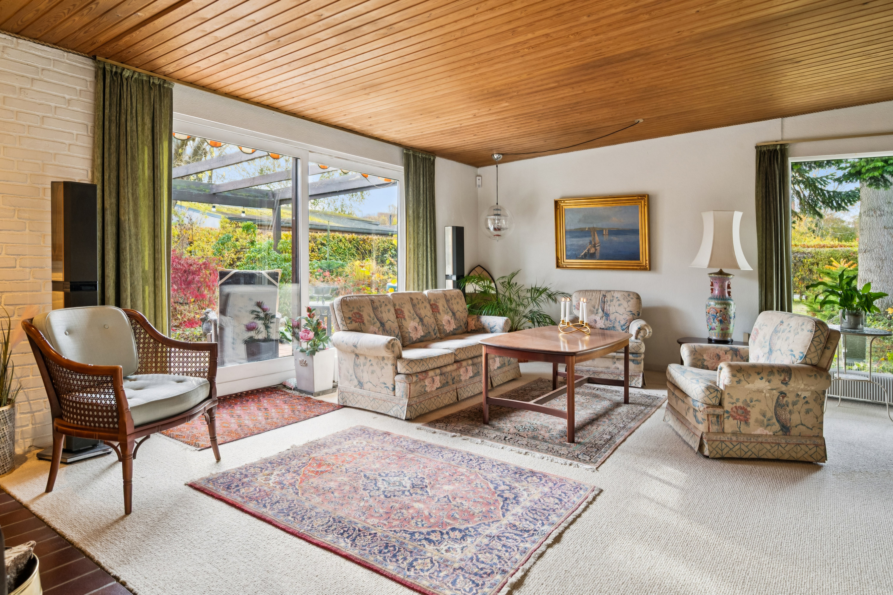 Fremhævet stue billede i fuldskærmstilstand. Billede af Johannes Grosens Vej 16, 8250 Egå