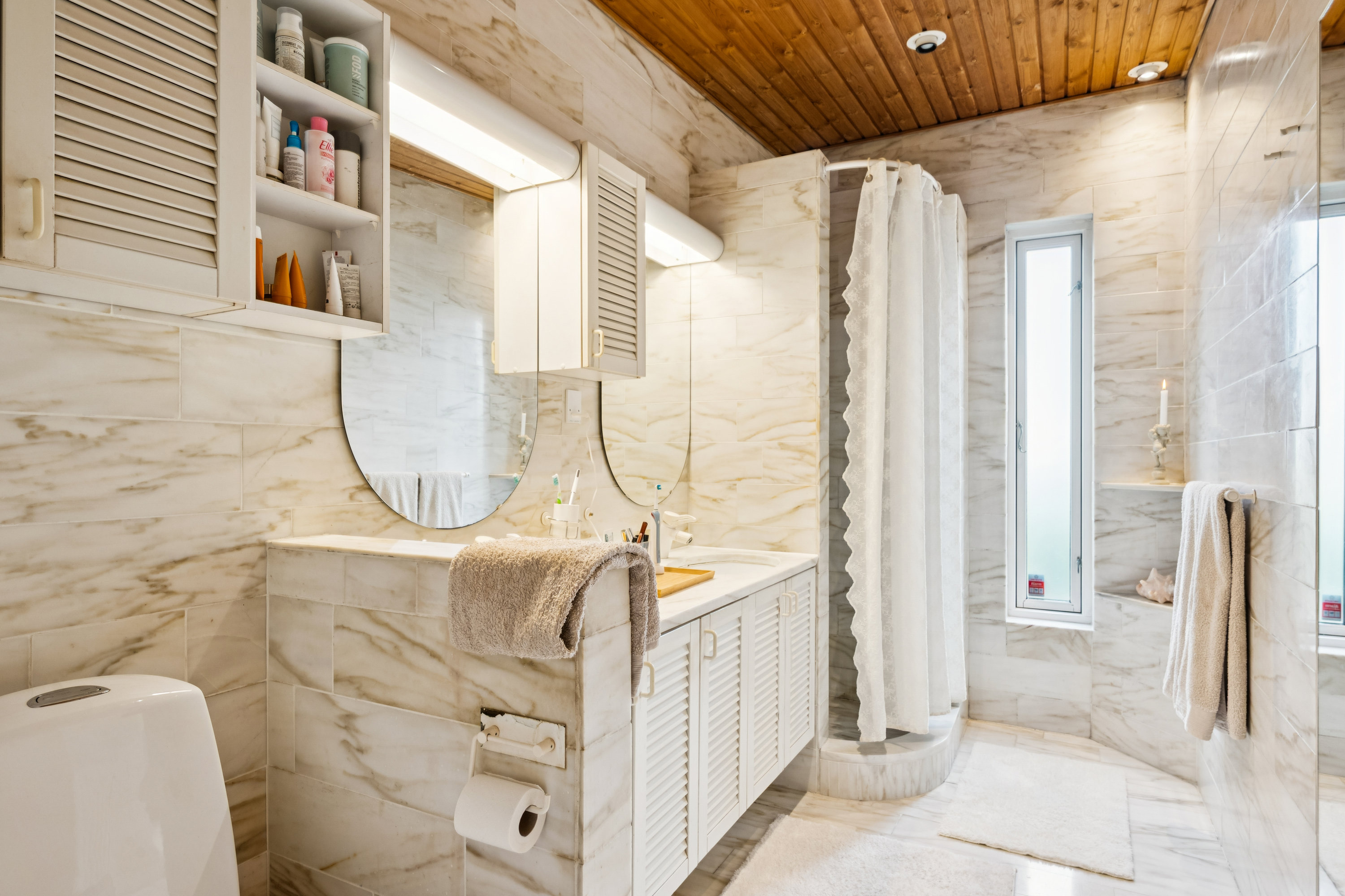 Fremhævet badeværelse billede i fuldskærmstilstand. Billede af Johannes Grosens Vej 16, 8250 Egå