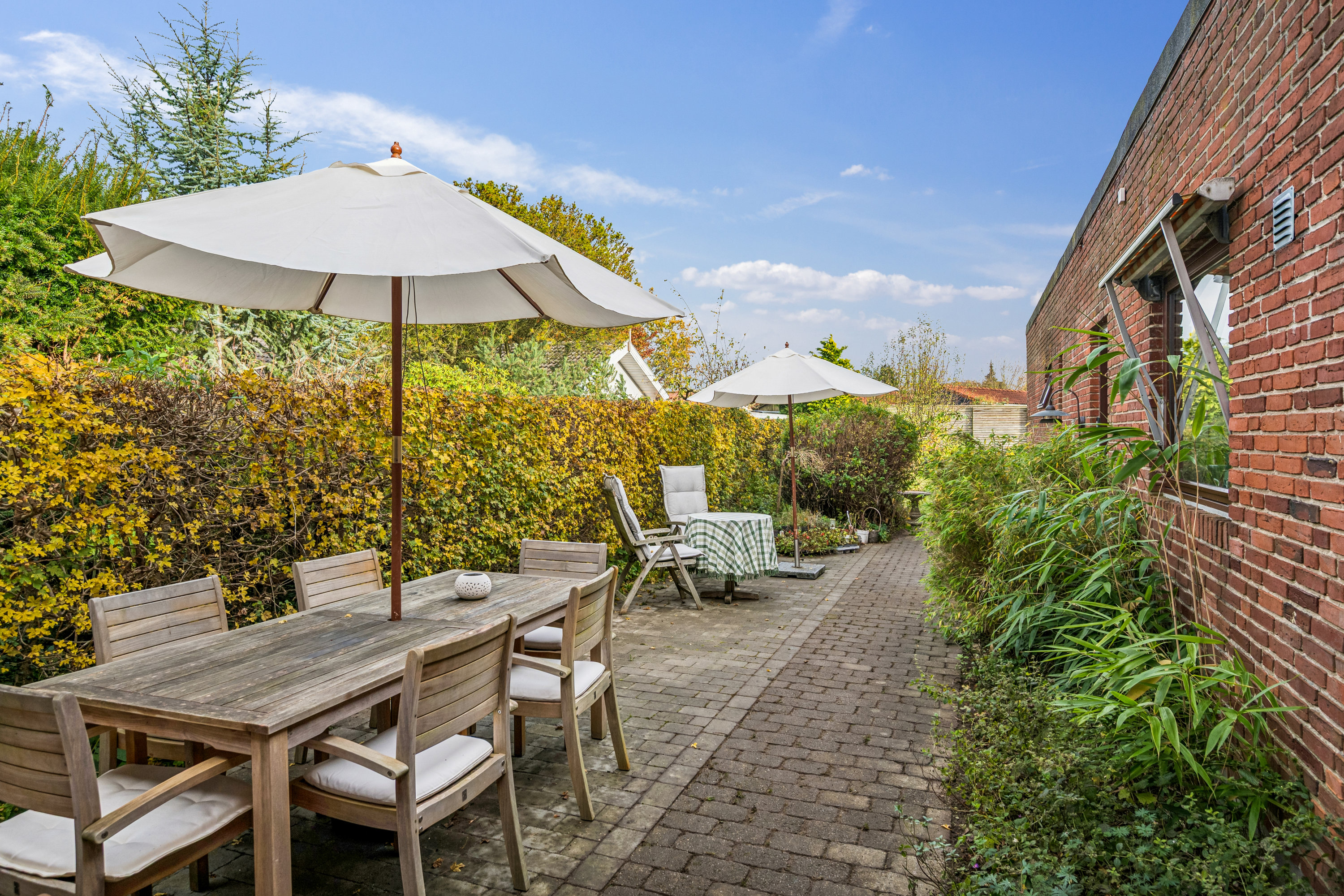 Fremhævet terrasse billede i fuldskærmstilstand. Billede af Johannes Grosens Vej 16, 8250 Egå