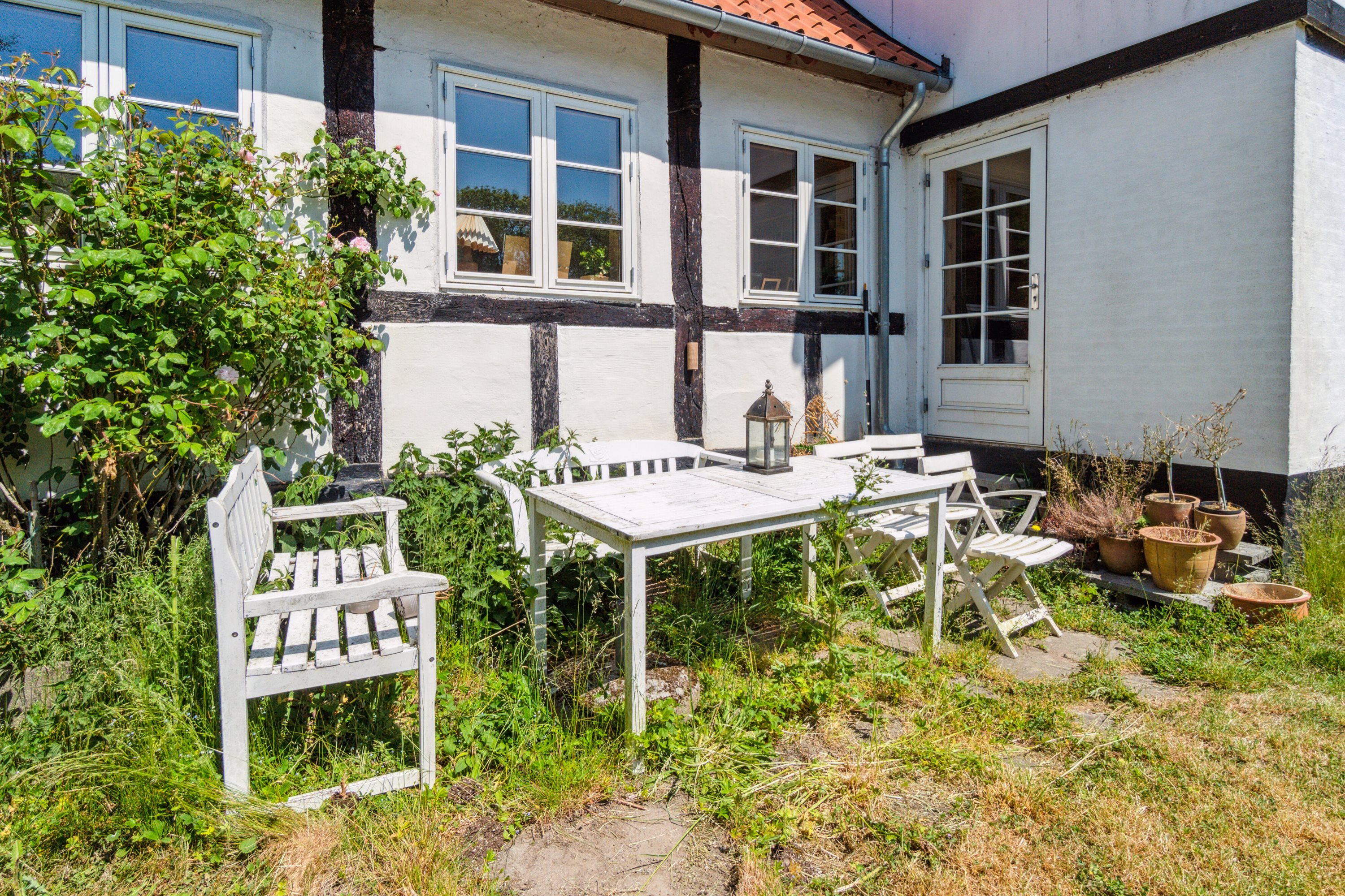 Miniaturebillede 2: have. Billede af Kalbyvejen 30, 3720 Aakirkeby