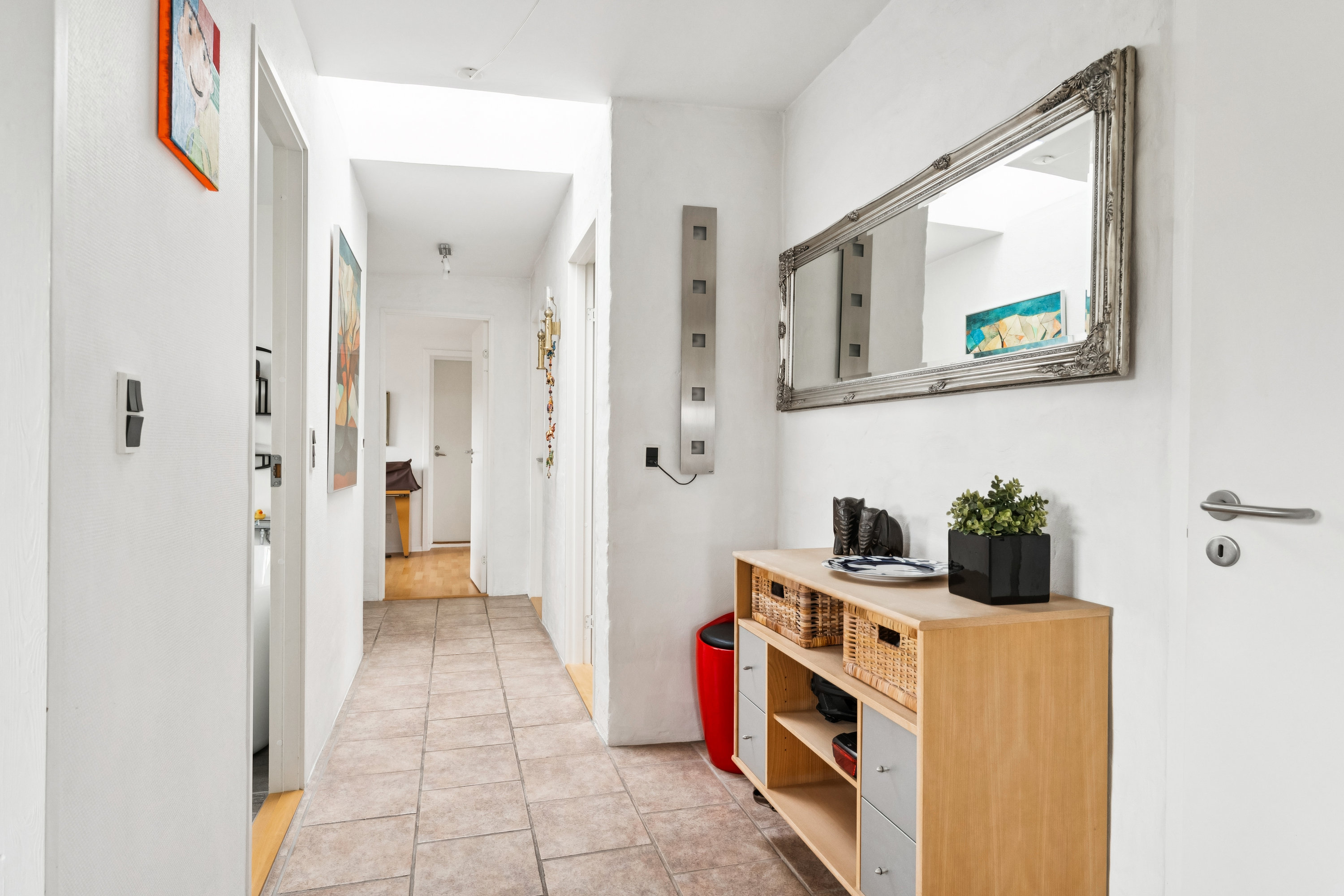 Fremhævet gang billede i fuldskærmstilstand. Billede af Yrsavej 20, 8920 Randers NV