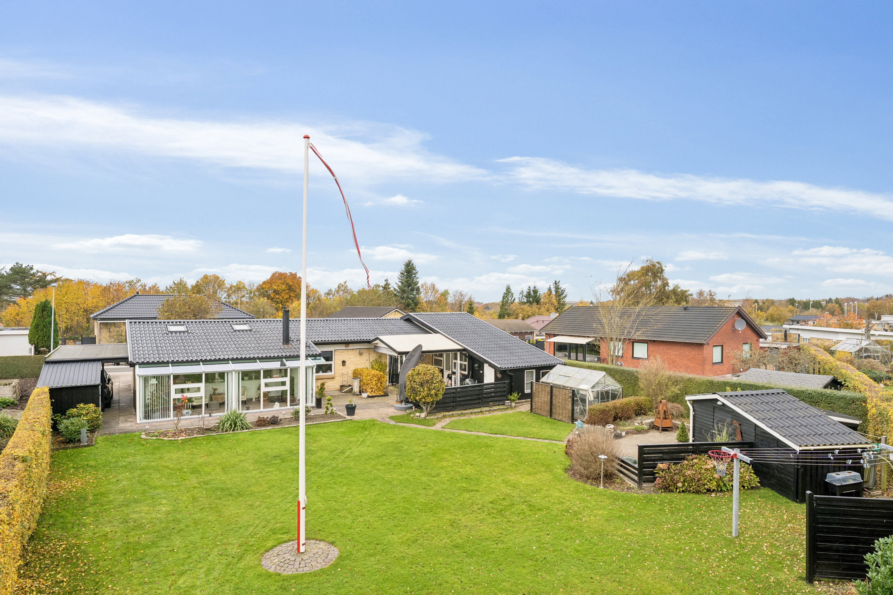 Fremhævet have billede i fuldskærmstilstand. Billede af Yrsavej 20, 8920 Randers NV