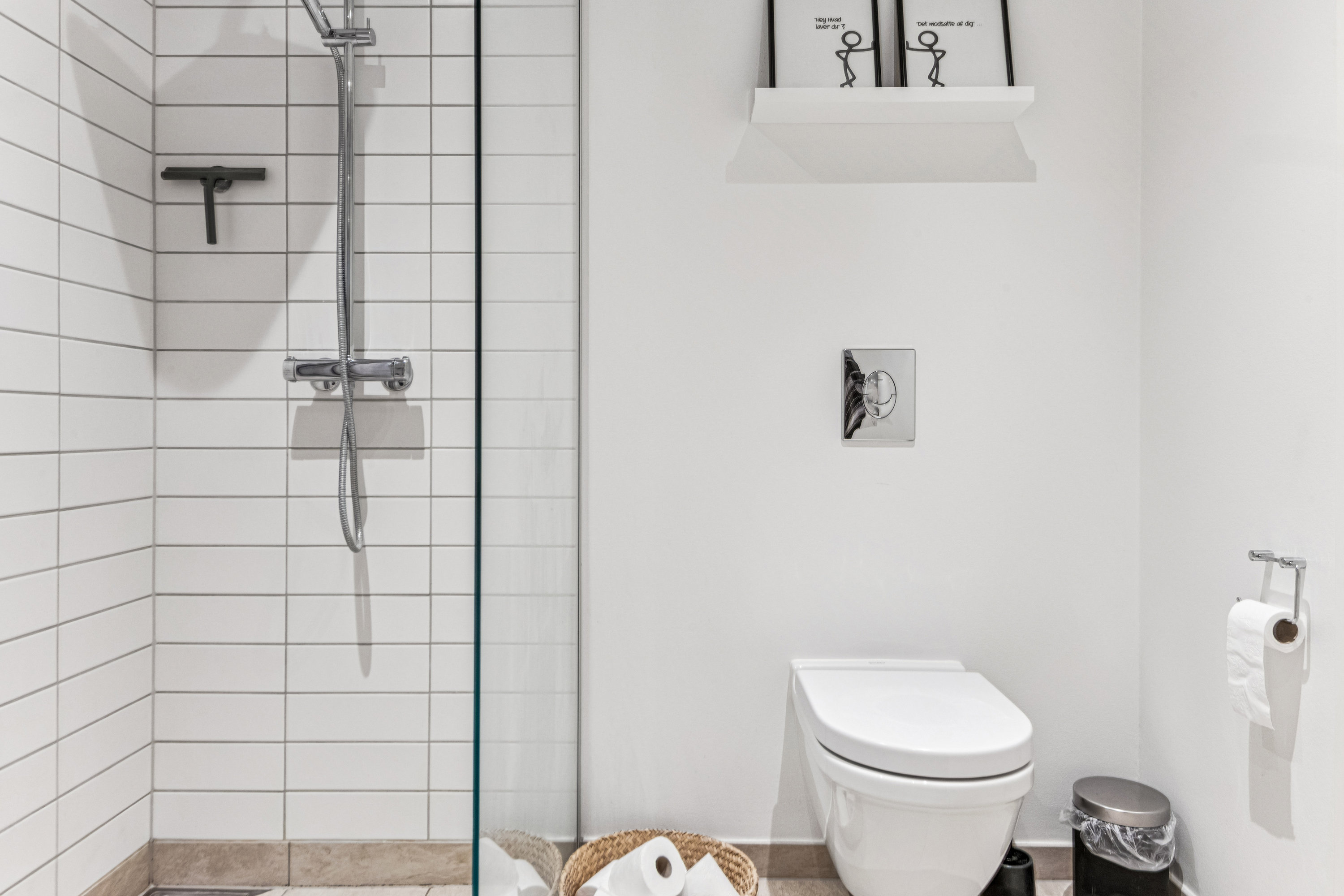 Fremhævet badeværelse billede i fuldskærmstilstand. Billede af Egeparken 3, 3. 1., 9000 Aalborg