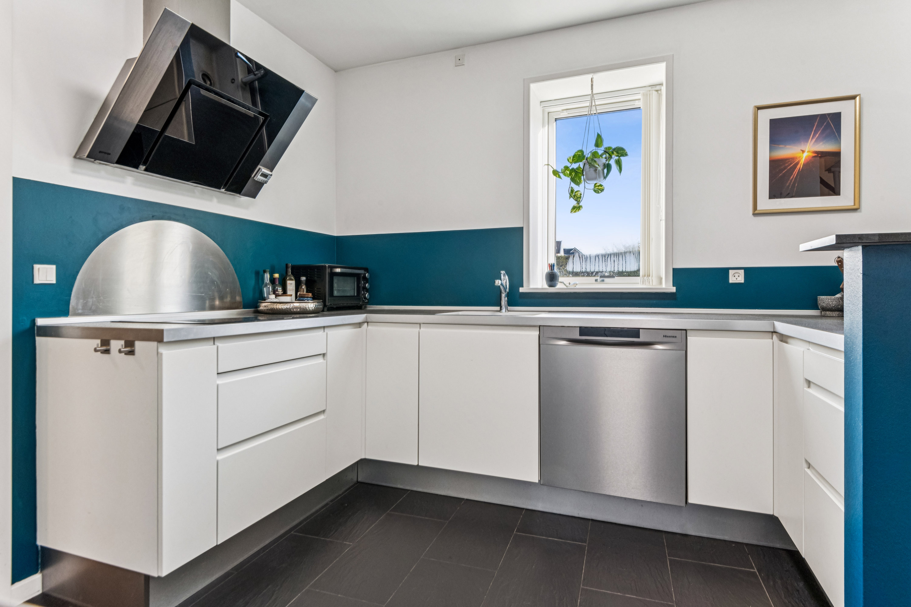 Fremhævet køkken billede i fuldskærmstilstand. Billede af Heimdalsgade 26B, Vejgaard, 9000 Aalborg