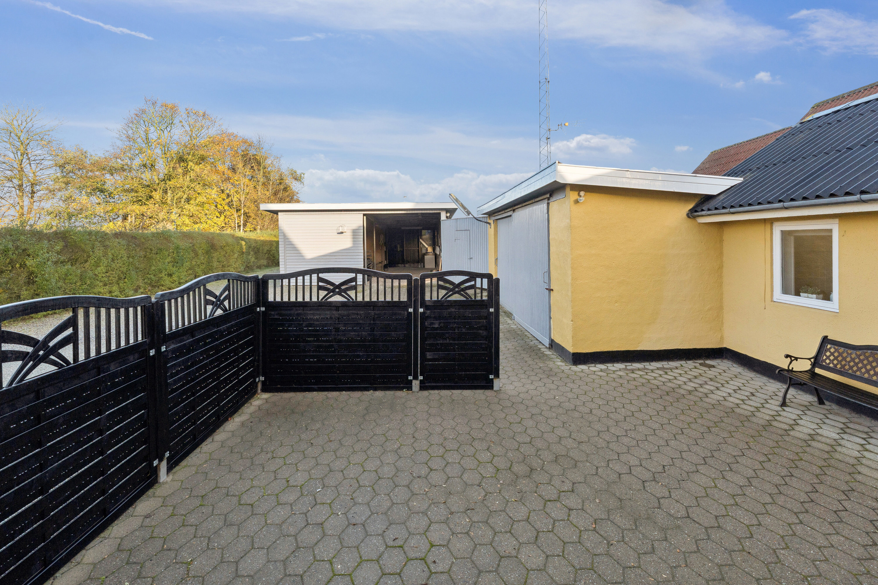 Fremhævet terrasse billede i fuldskærmstilstand. Billede af Astrupvej 722, Astrup, 9800 Hjørring