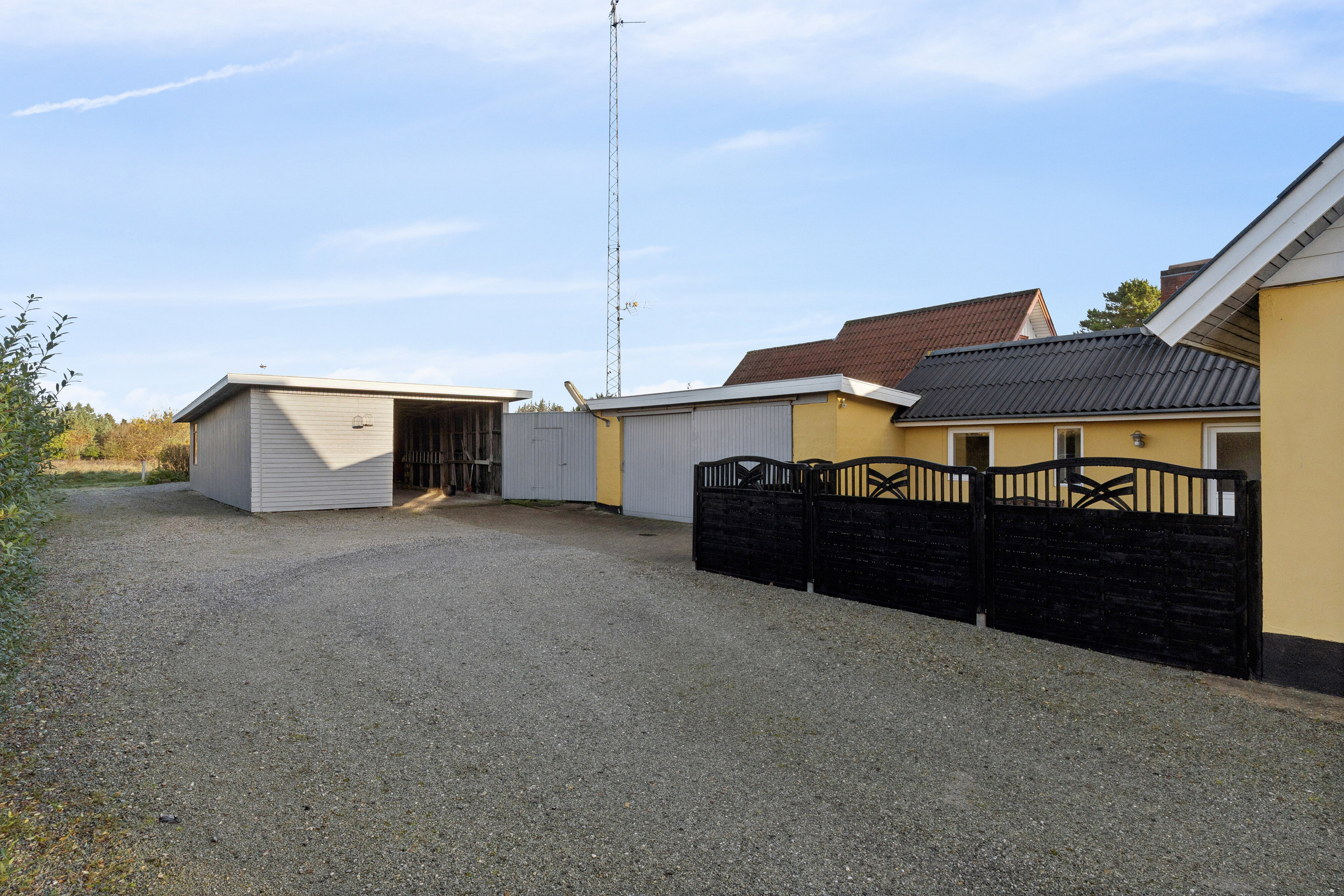 Fremhævet indkørsel billede i fuldskærmstilstand. Billede af Astrupvej 722, Astrup, 9800 Hjørring