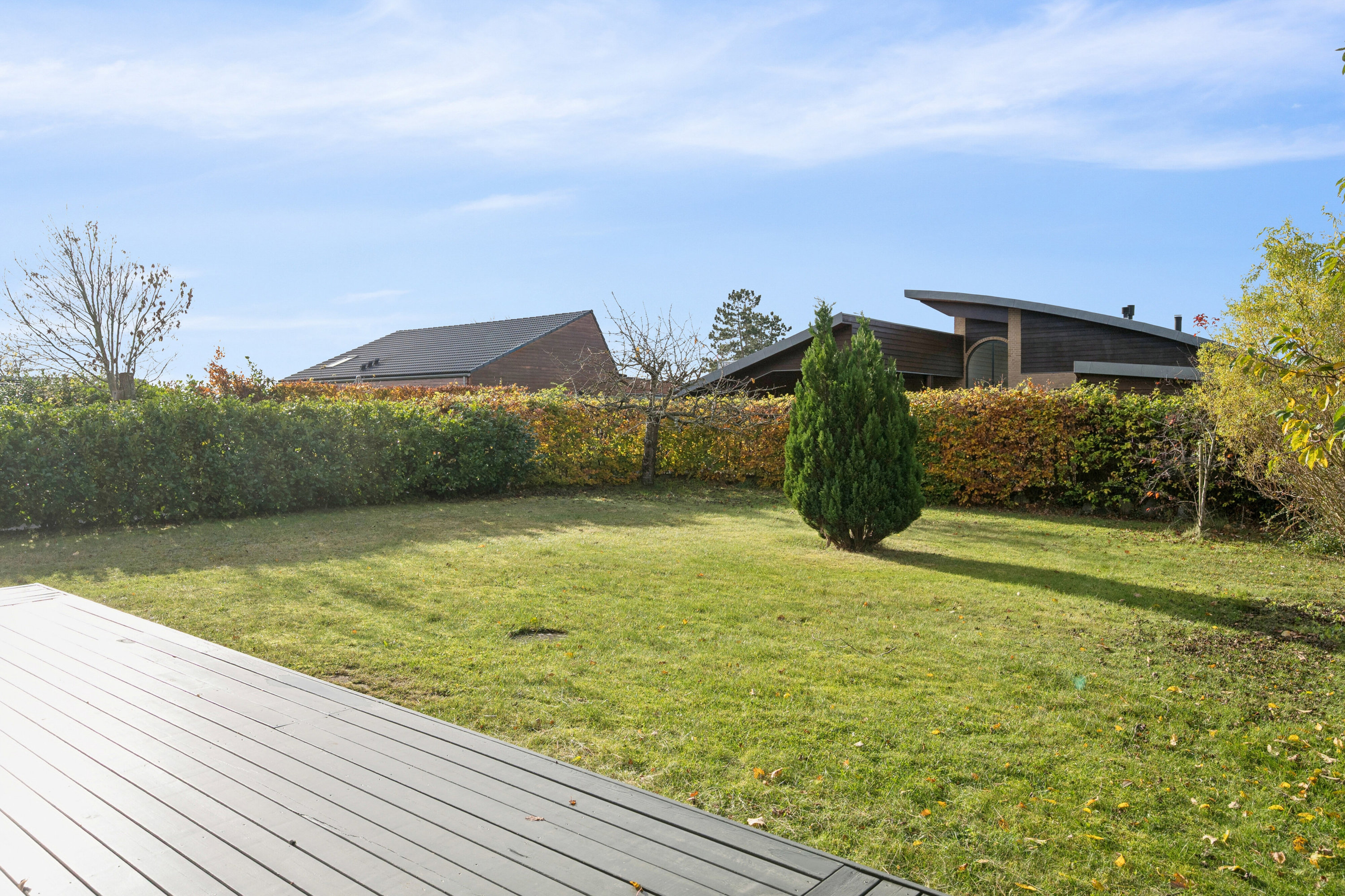 Fremhævet have billede i fuldskærmstilstand. Billede af Svanevænget 23B, 4040 Jyllinge