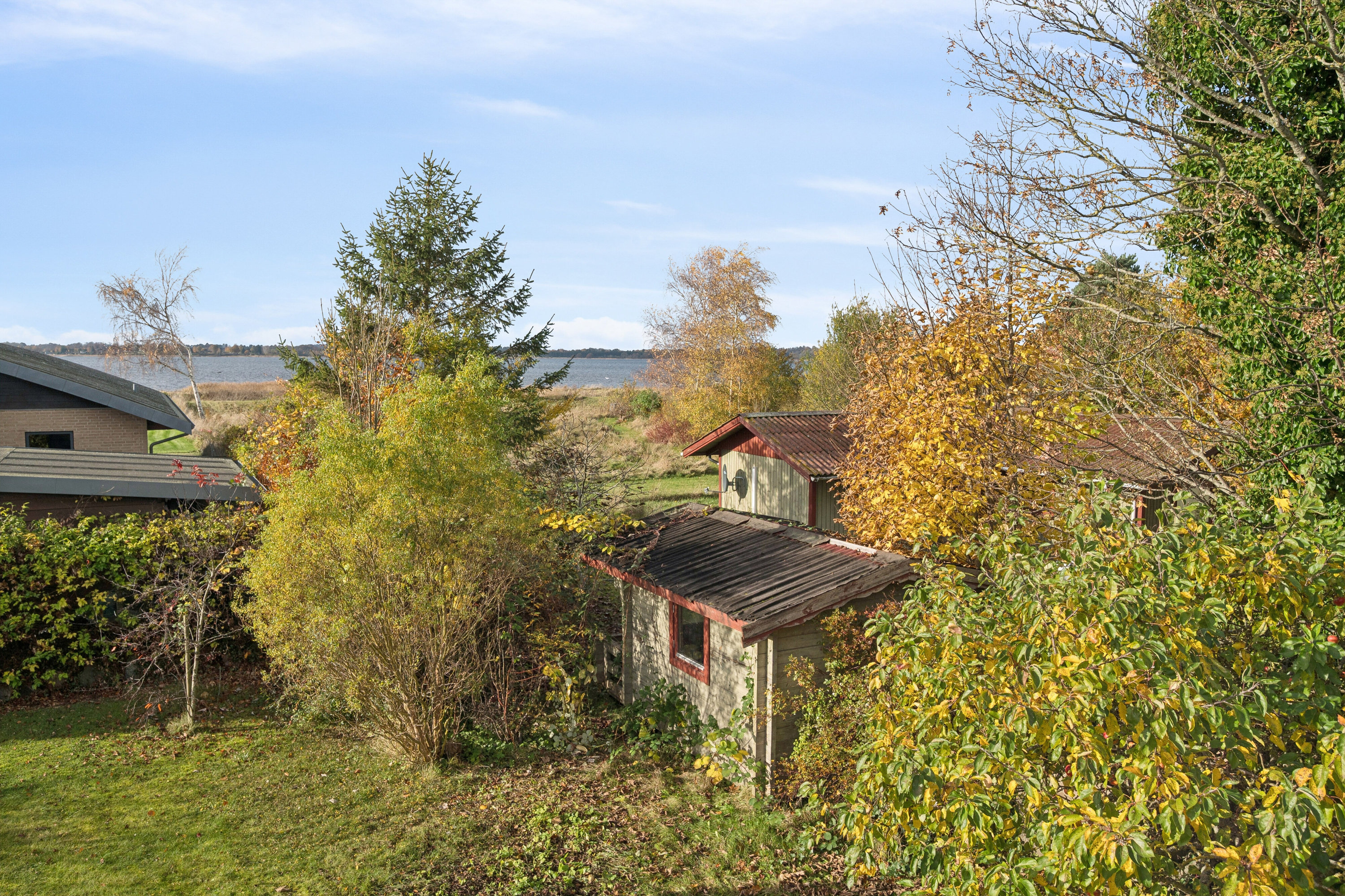 Fremhævet udendørs billede i fuldskærmstilstand. Billede af Svanevænget 23B, 4040 Jyllinge