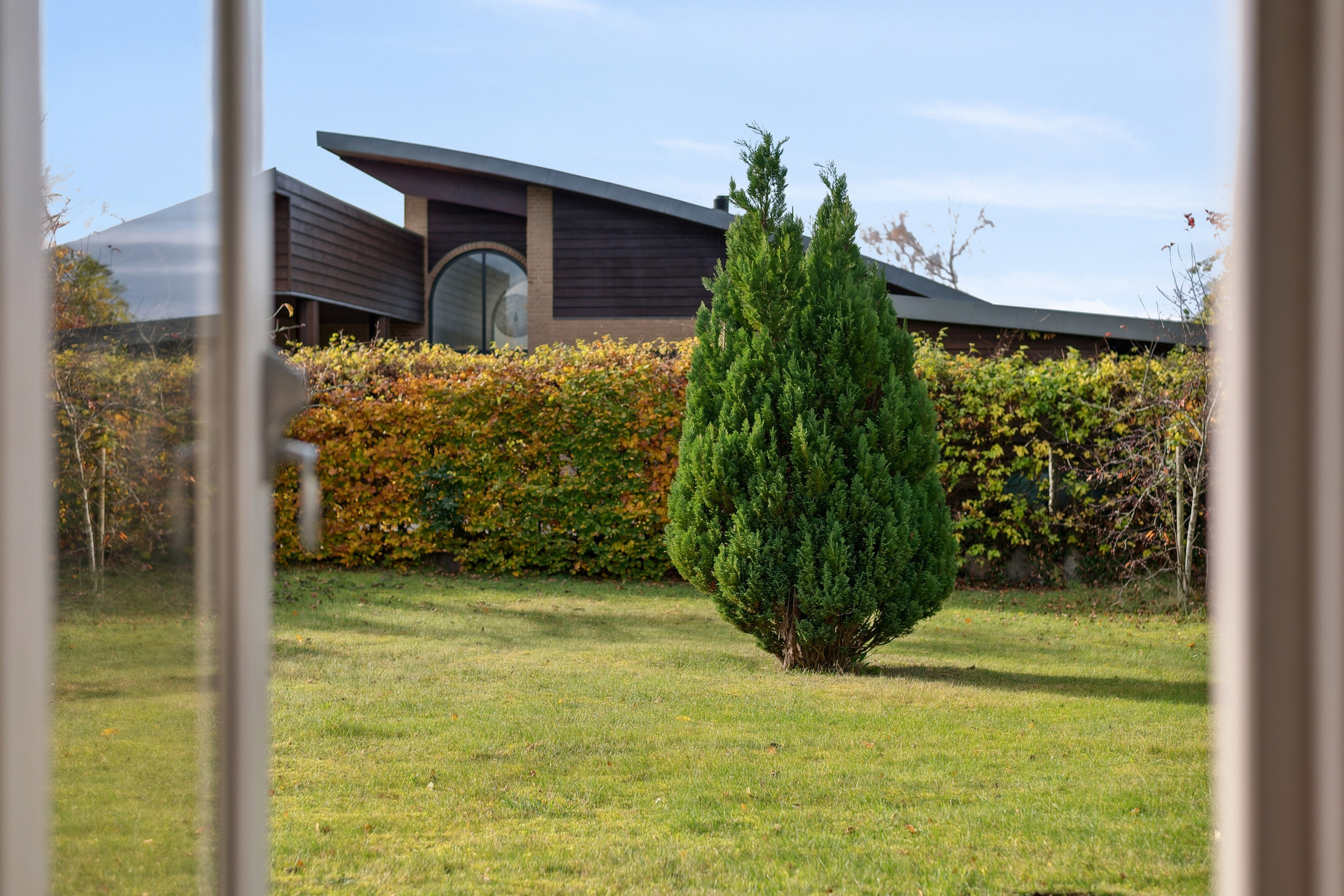 Fremhævet udsigt billede i fuldskærmstilstand. Billede af Svanevænget 23B, 4040 Jyllinge