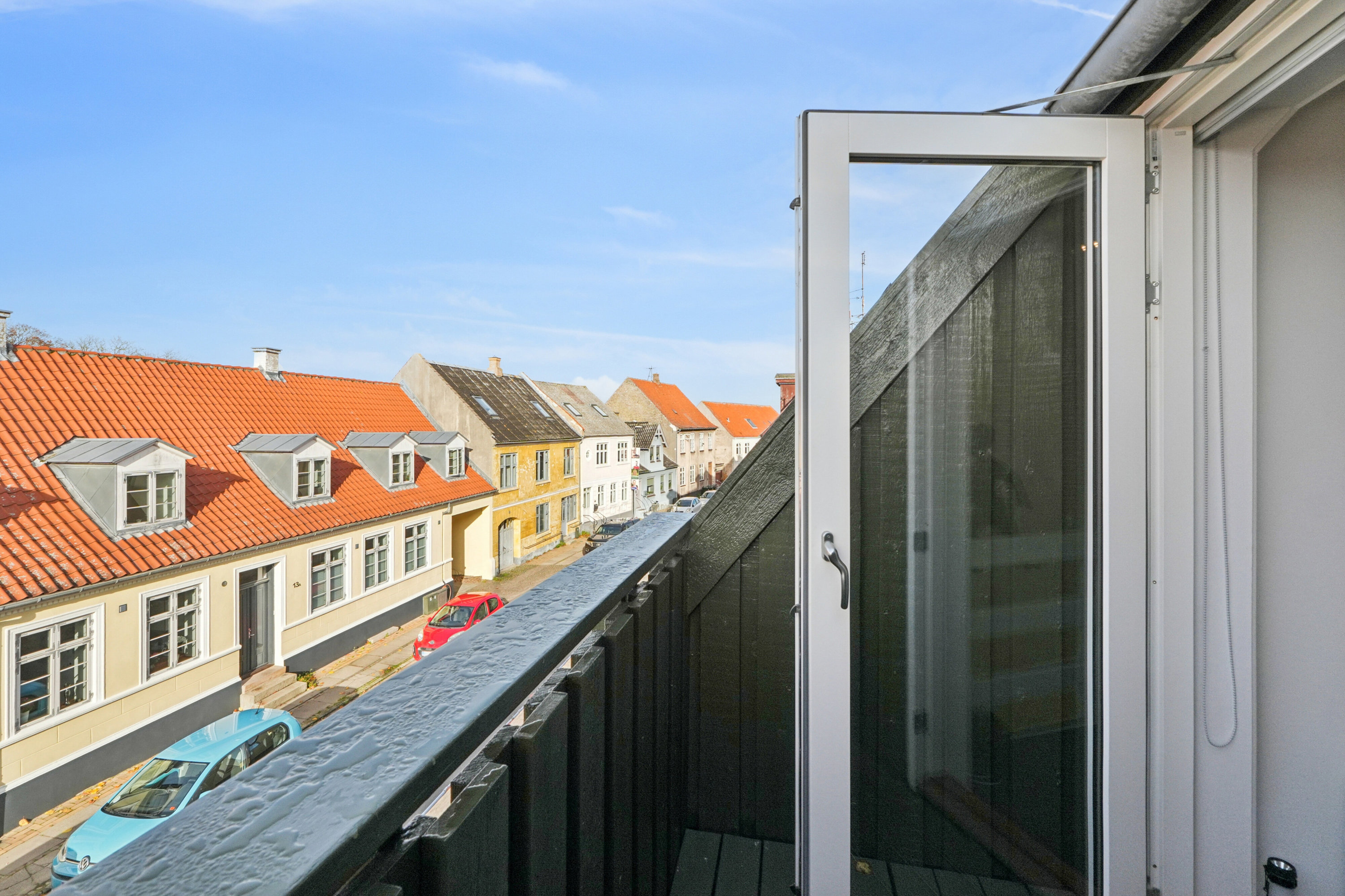 Fremhævet altan billede i fuldskærmstilstand. Billede af Nørreport 16, 1., 5900 Rudkøbing