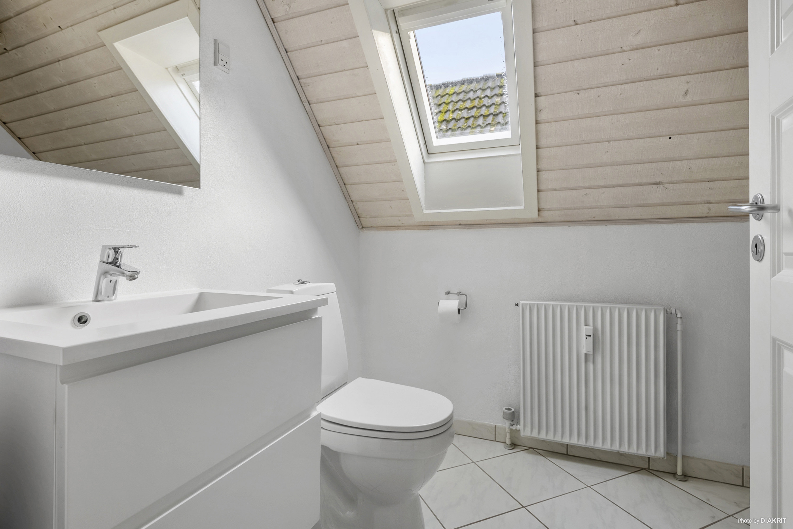 Fremhævet toilet billede i fuldskærmstilstand. Billede af Christianslund 100D, 8300 Odder