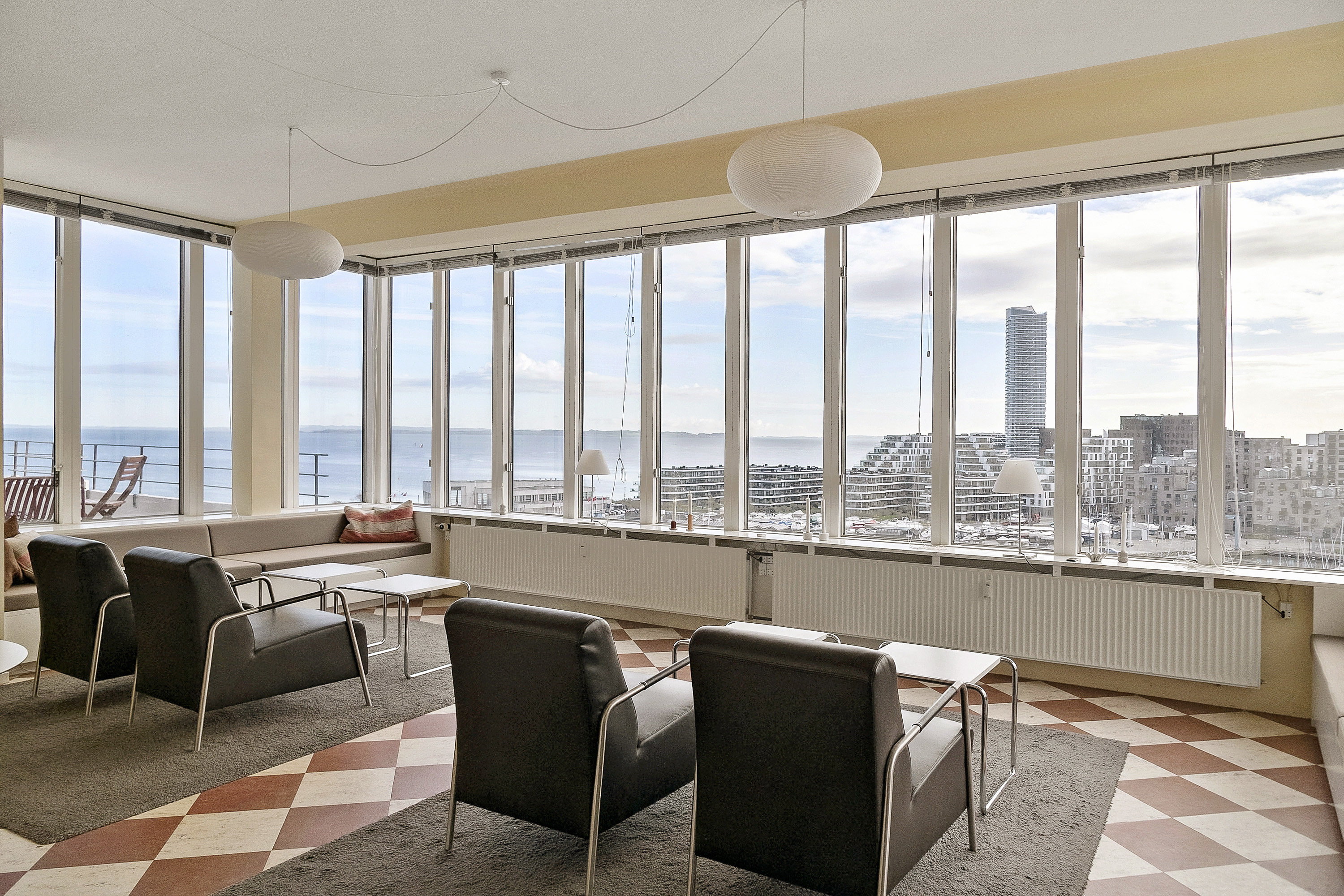 Fremhævet stue billede i fuldskærmstilstand. Billede af Skovvejen 44A, 4. tv., 8000 Aarhus C