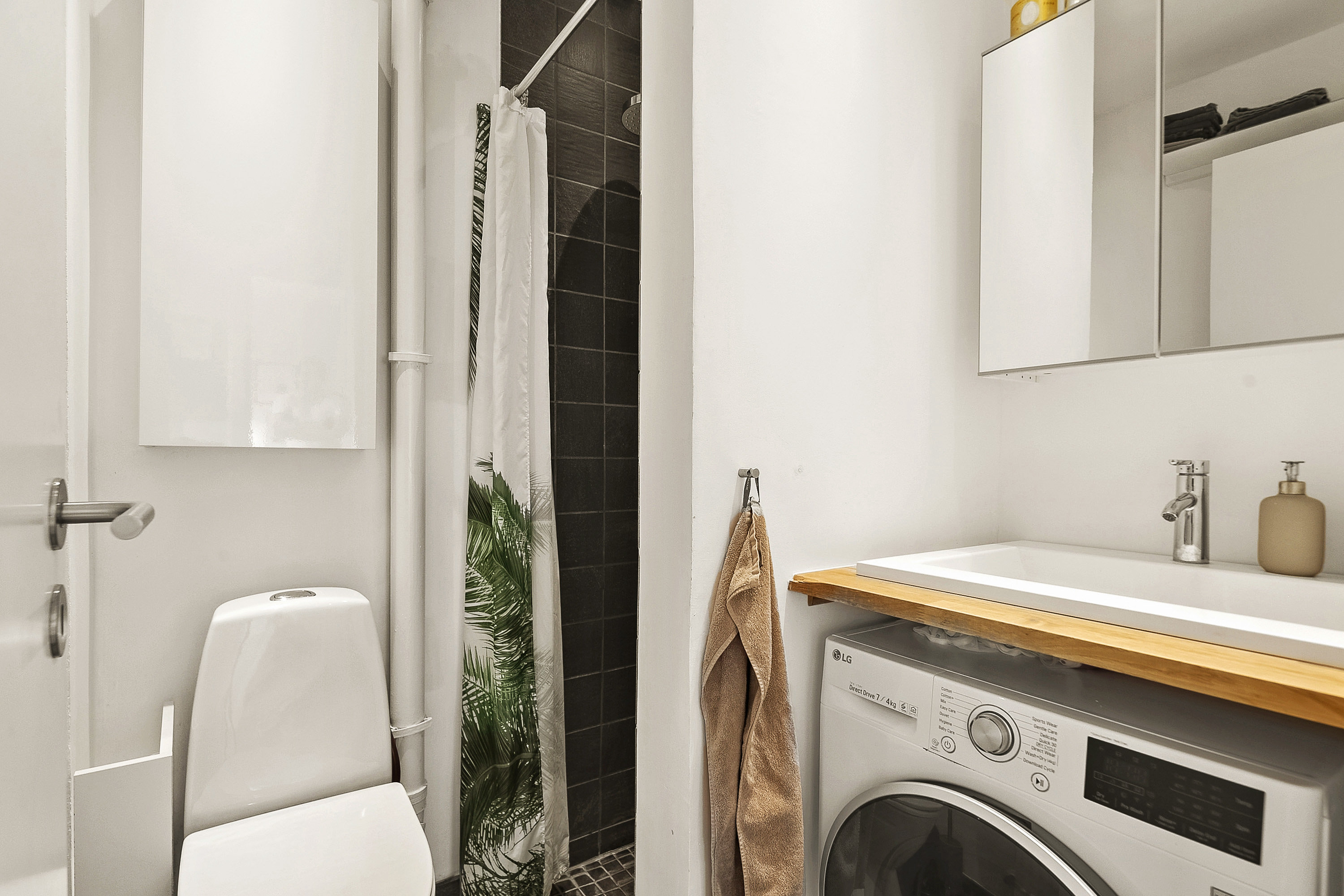 Fremhævet toilet billede i fuldskærmstilstand. Billede af Skovvejen 44A, 4. tv., 8000 Aarhus C