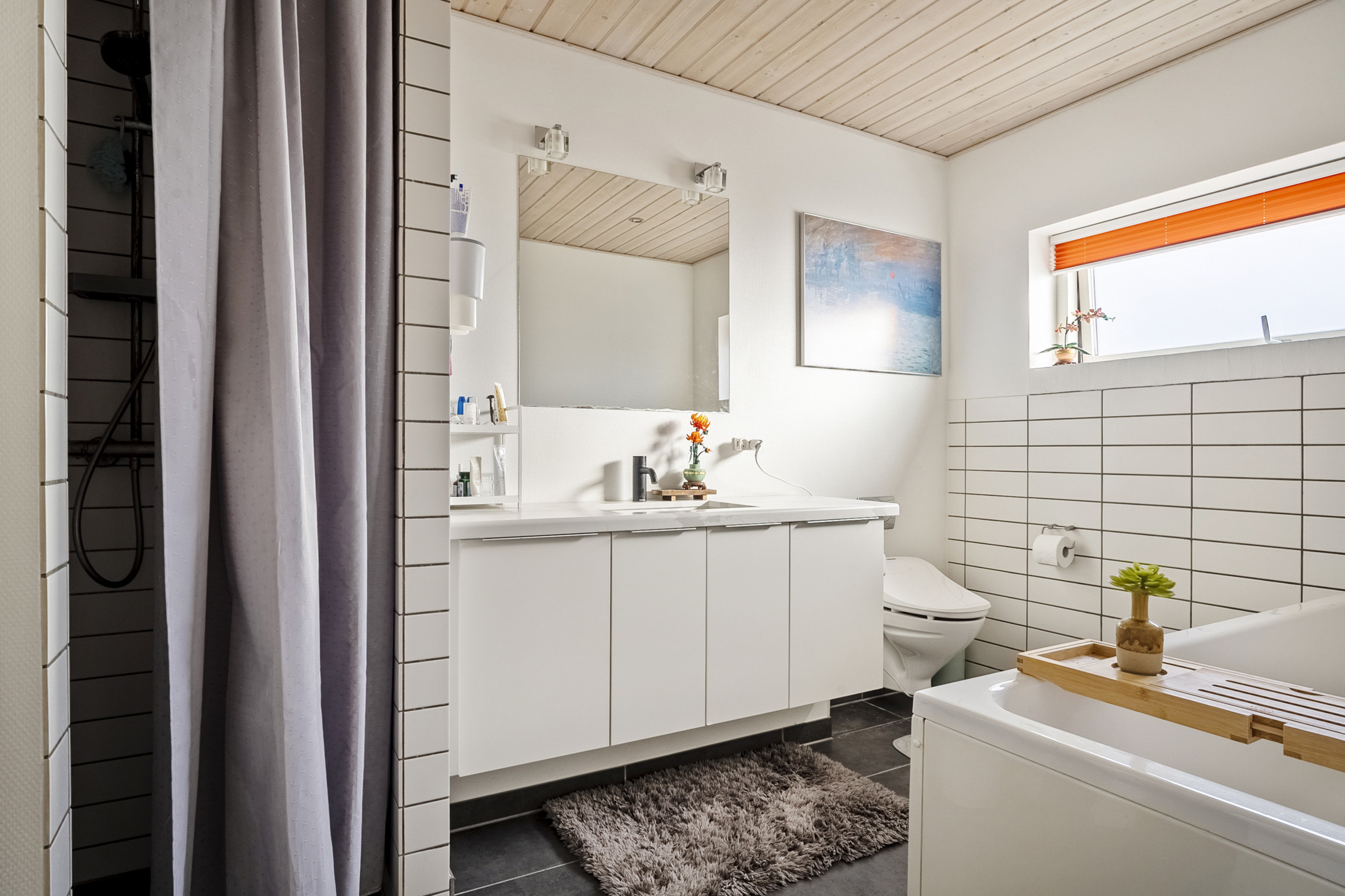 Fremhævet badeværelse billede i fuldskærmstilstand. Billede af Novembervej 18, 8700 Horsens