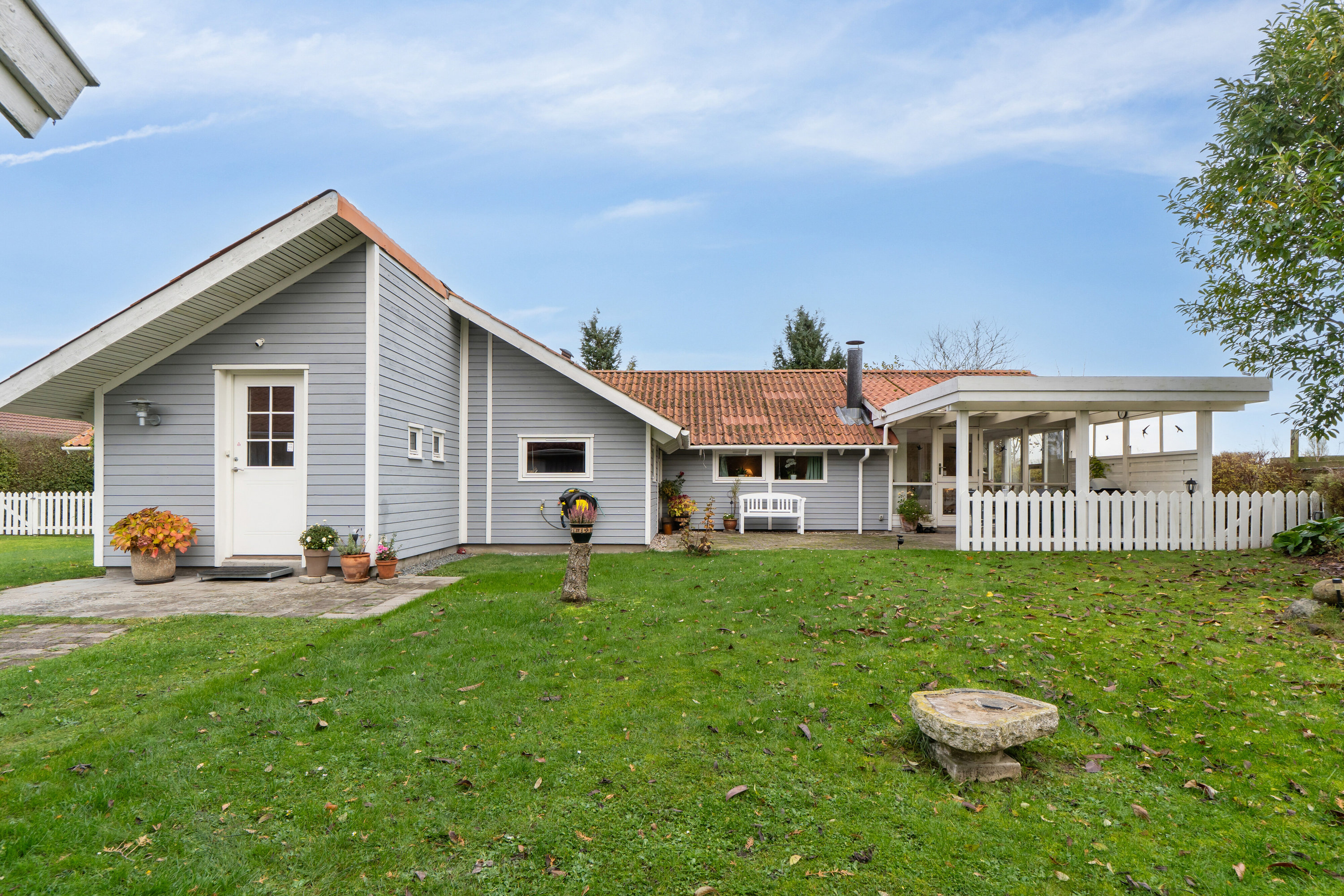 Fremhævet set fra haven billede i fuldskærmstilstand. Billede af Pilehaven 2, Ferslev, 4050 Skibby