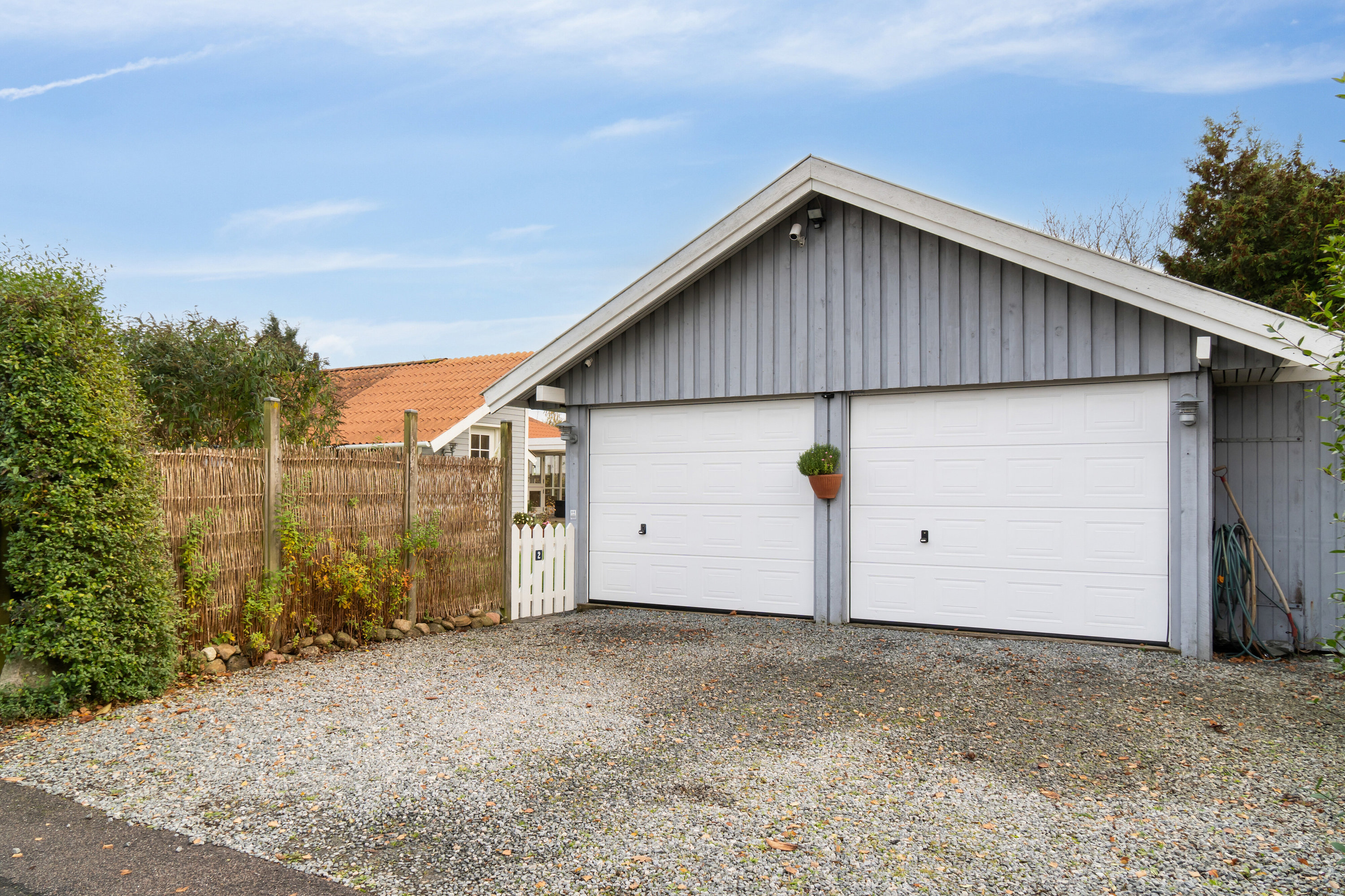 Miniaturebillede 1: set fra vejen. Billede af Pilehaven 2, Ferslev, 4050 Skibby