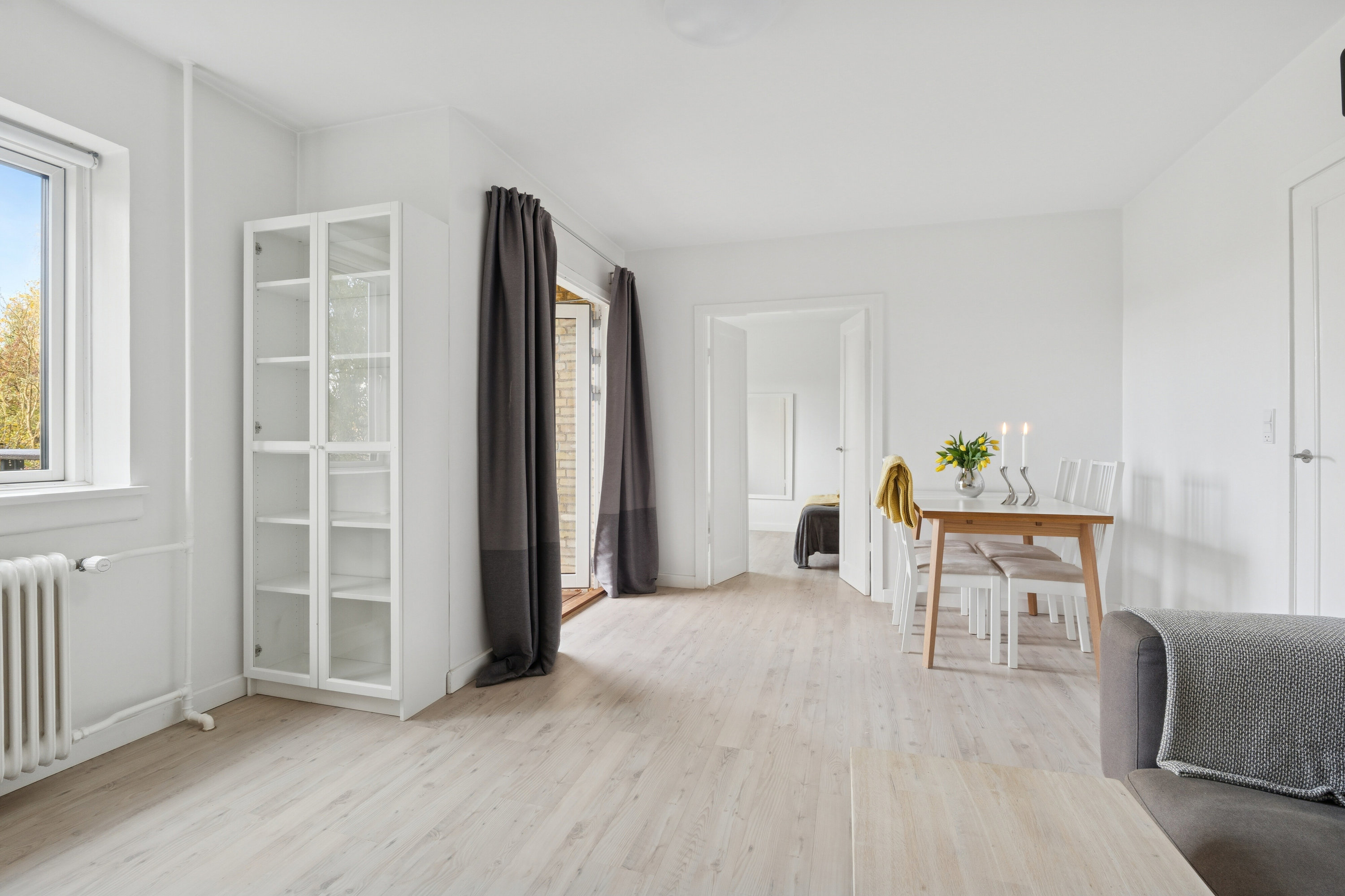 Fremhævet stue billede i fuldskærmstilstand. Billede af Frederiksdalsvej 105E, 1. th., 2830 Virum