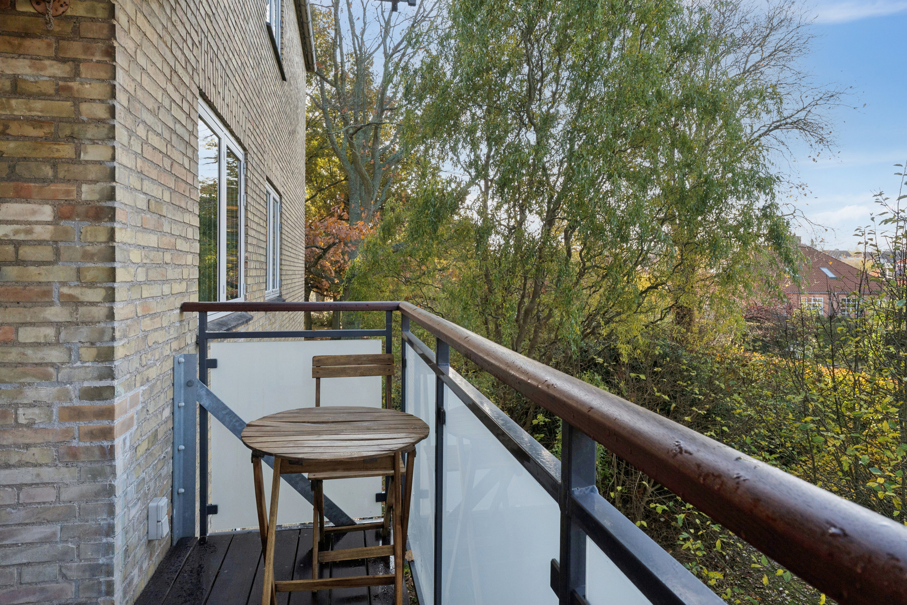 Fremhævet altan billede i fuldskærmstilstand. Billede af Frederiksdalsvej 105E, 1. th., 2830 Virum