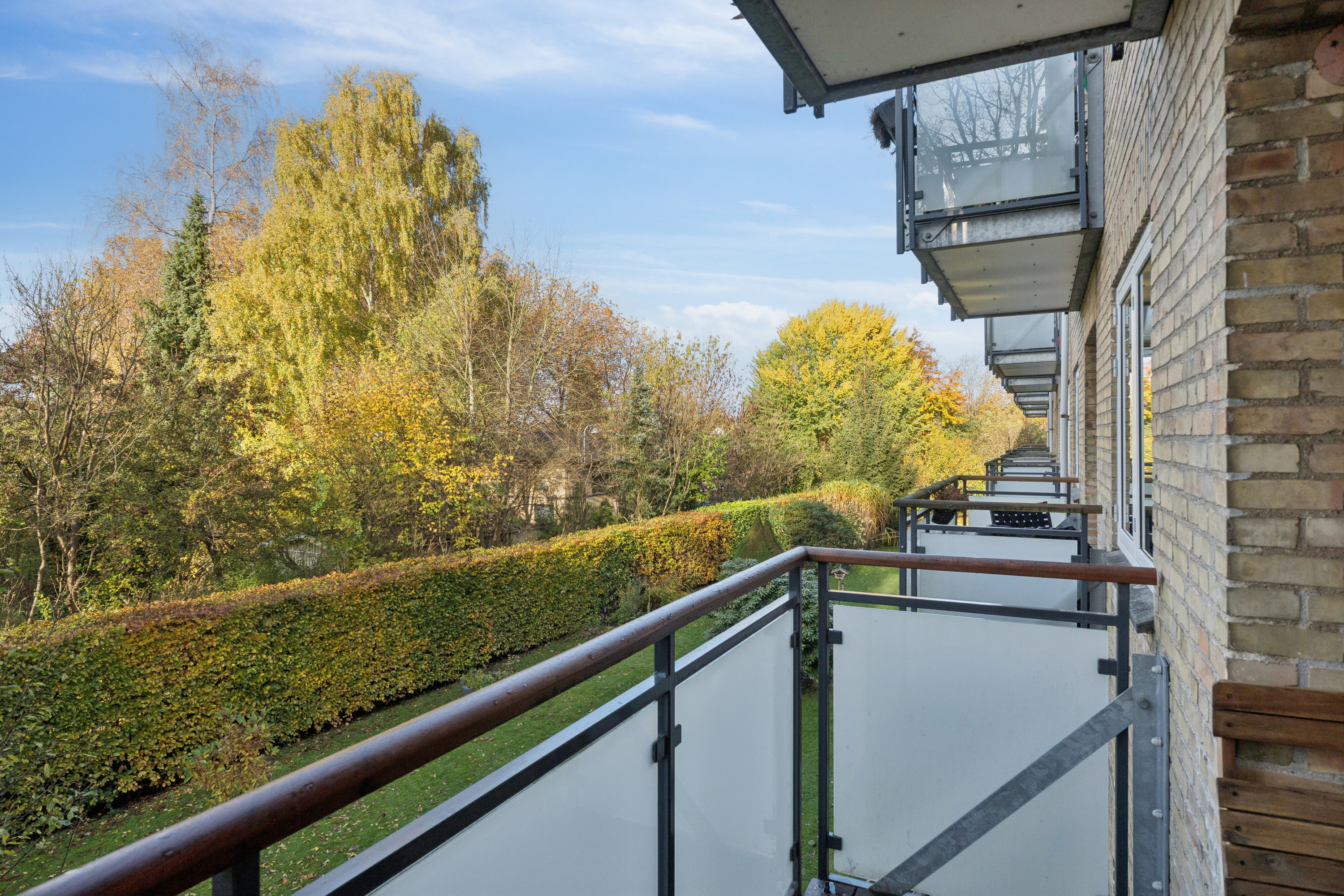 Fremhævet altan billede i fuldskærmstilstand. Billede af Frederiksdalsvej 105E, 1. th., 2830 Virum