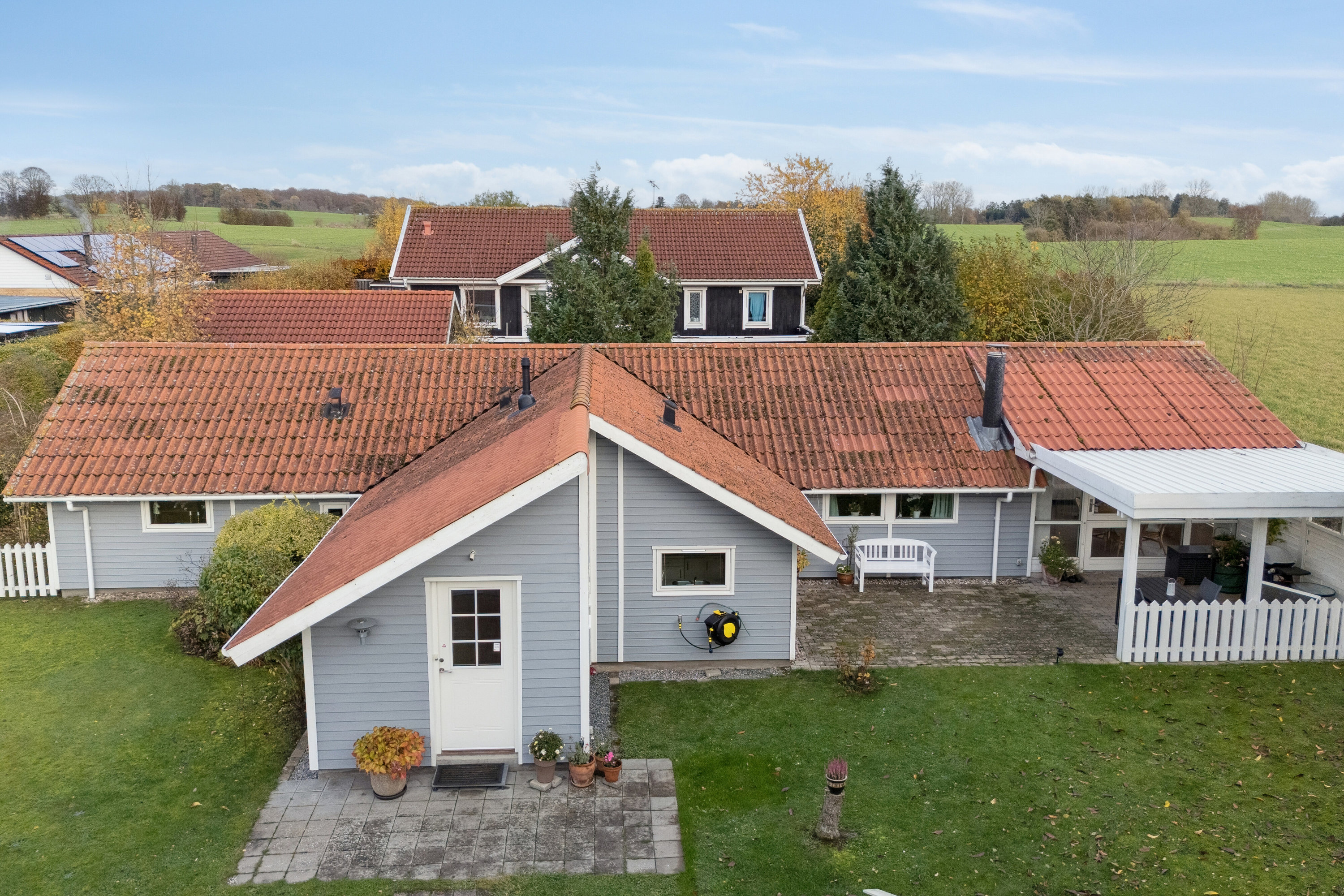 Fremhævet set fra haven billede i fuldskærmstilstand. Billede af Pilehaven 2, Ferslev, 4050 Skibby