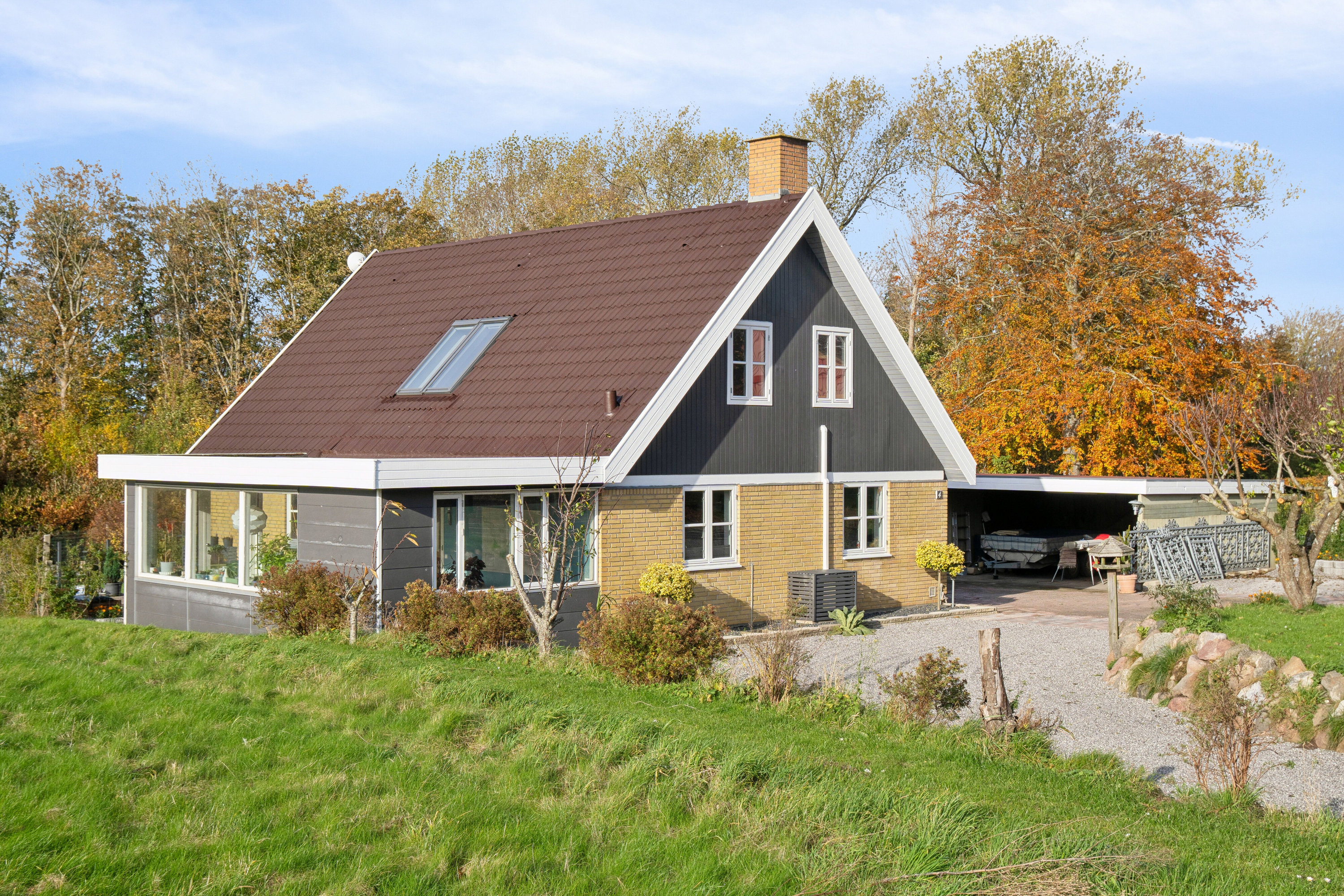 Fremhævet set fra haven billede i fuldskærmstilstand. Billede af Bildsøvej 4, Bildsø, 4200 Slagelse