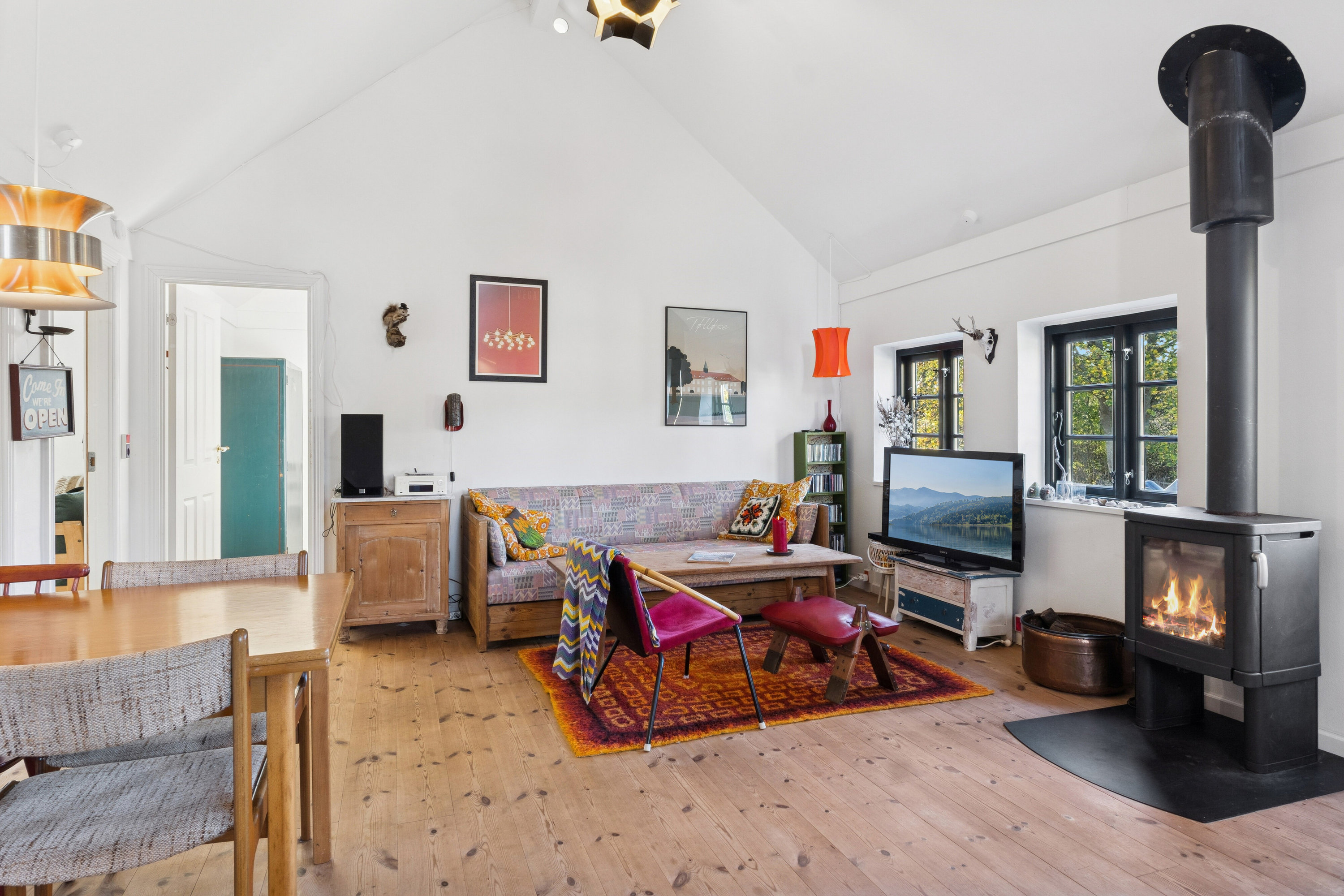 Fremhævet stue billede i fuldskærmstilstand. Billede af Lillesøvej 6, 4400 Kalundborg