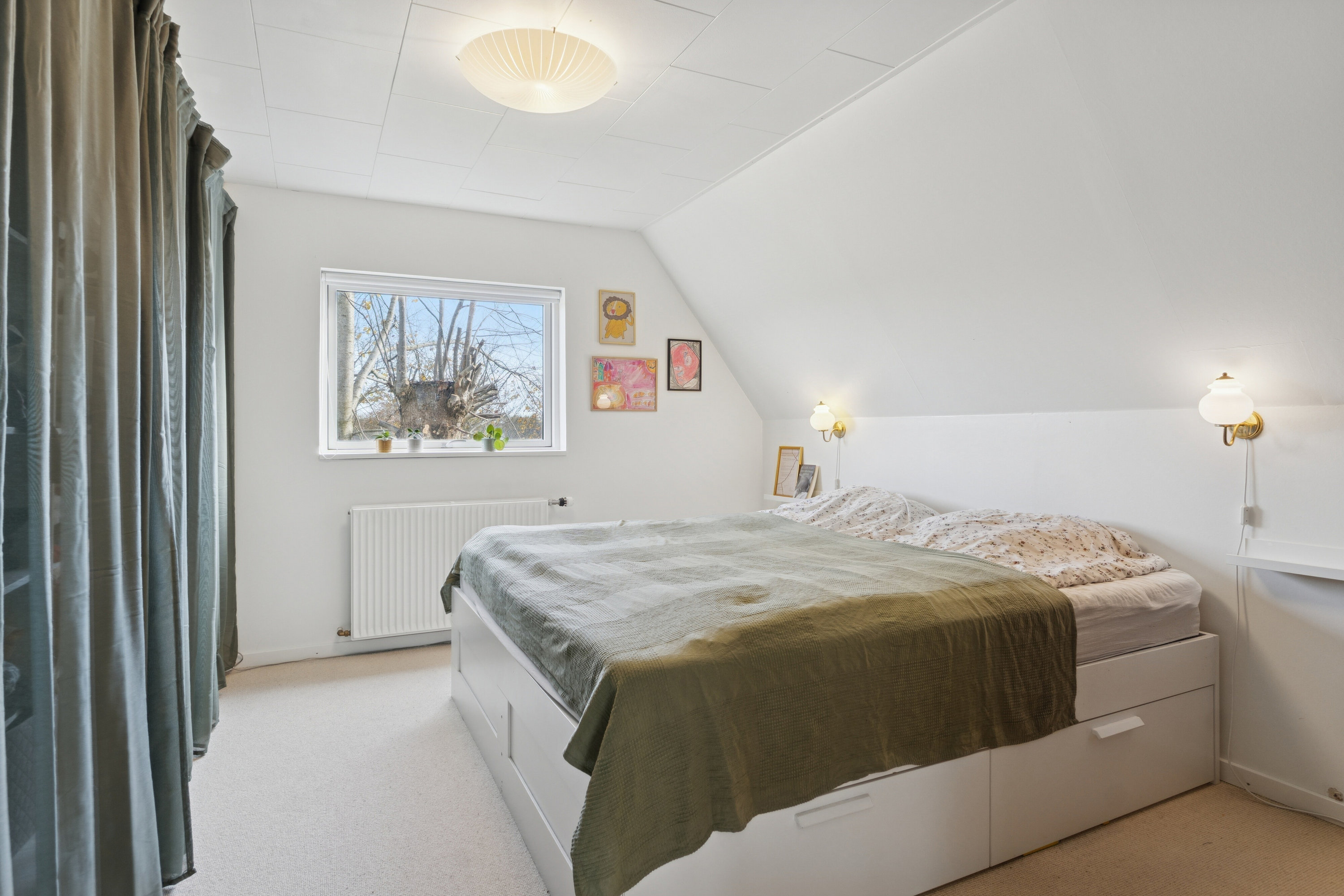 Fremhævet soveværelse billede i fuldskærmstilstand. Billede af Sinding Hedevej 22, 8600 Silkeborg