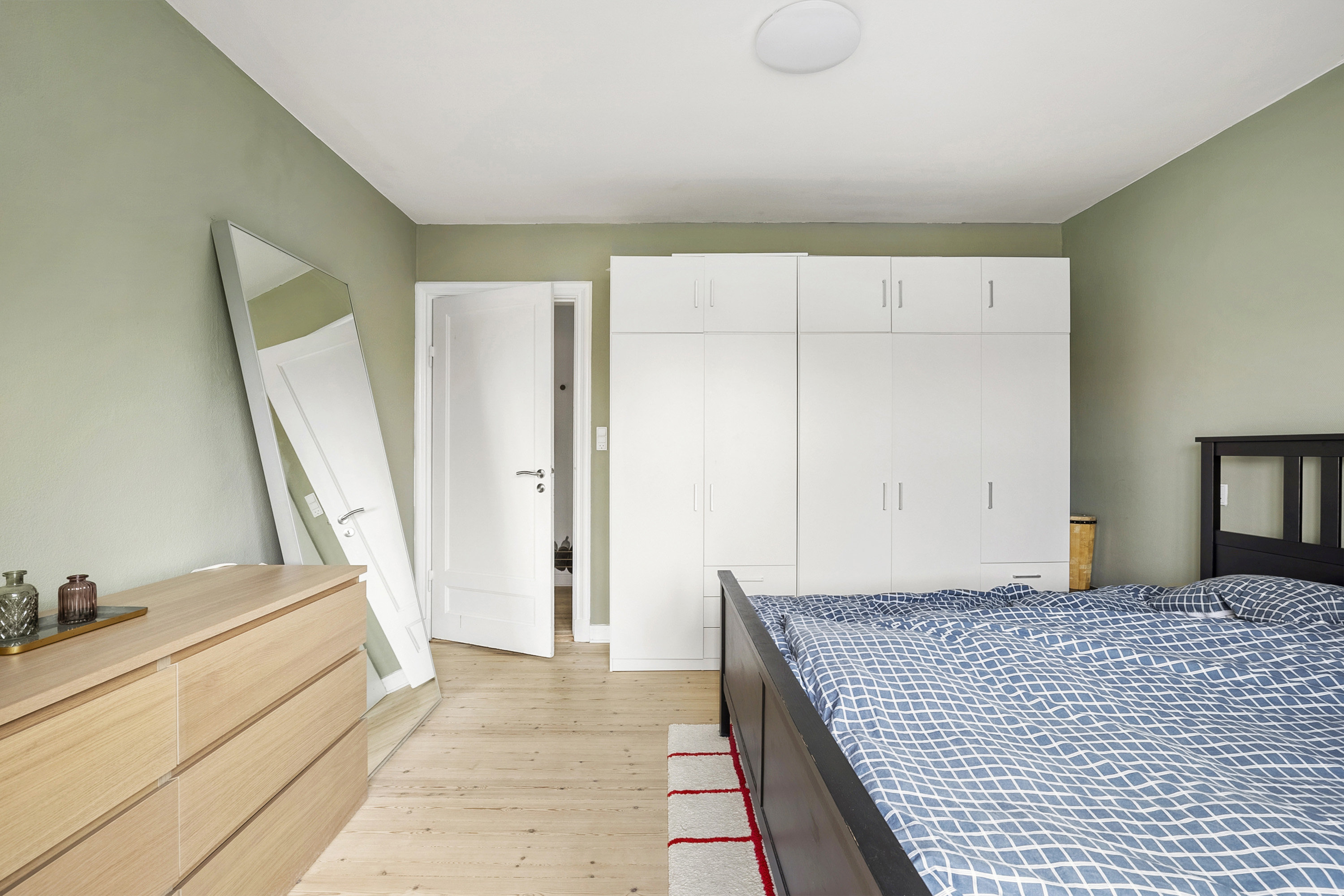 Fremhævet soveværelse billede i fuldskærmstilstand. Billede af Gyldenløvesgade 13, 2. tv., 5000 Odense C