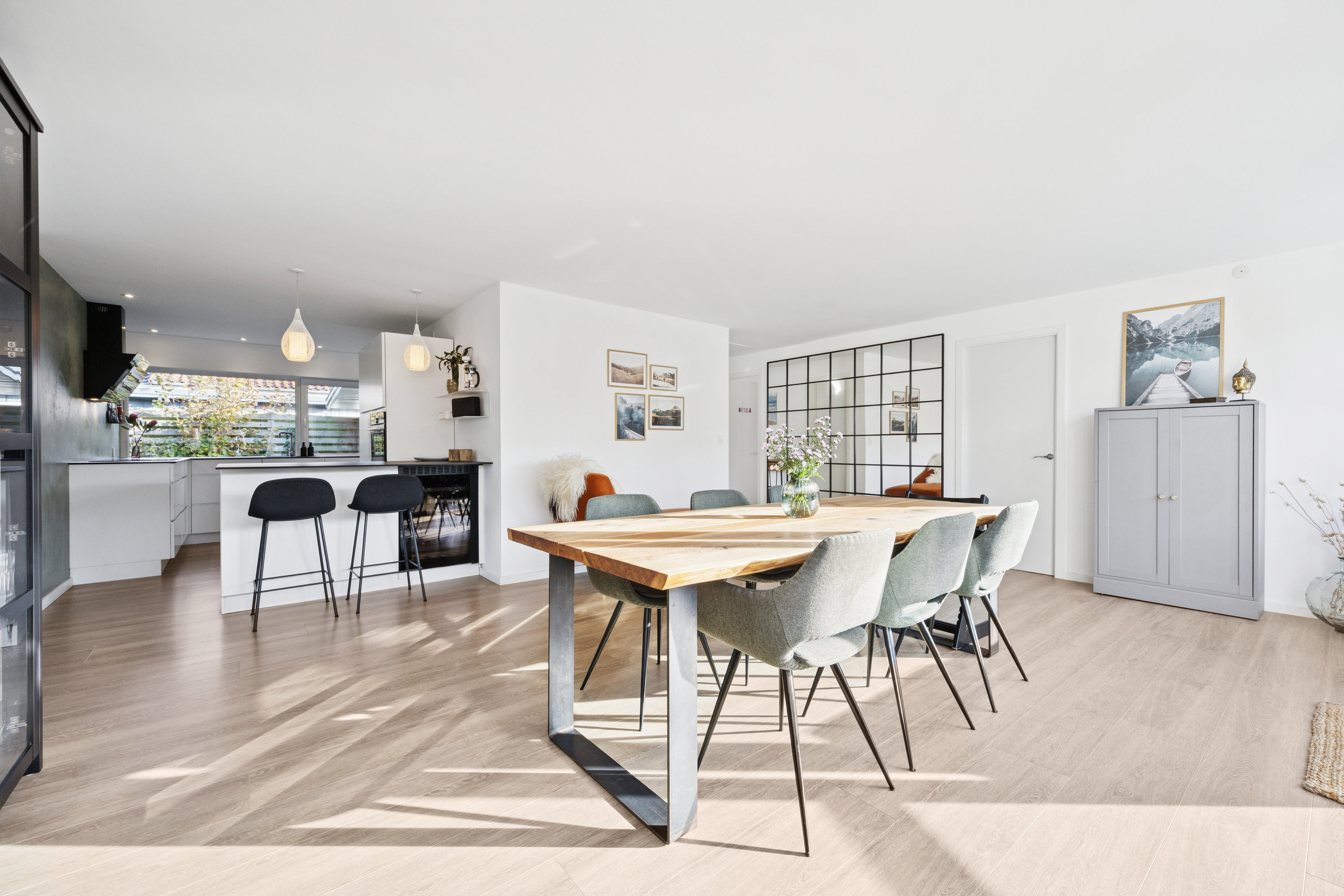 Fremhævet alrum billede i fuldskærmstilstand. Billede af Toftholmsvej 18, 2690 Karlslunde