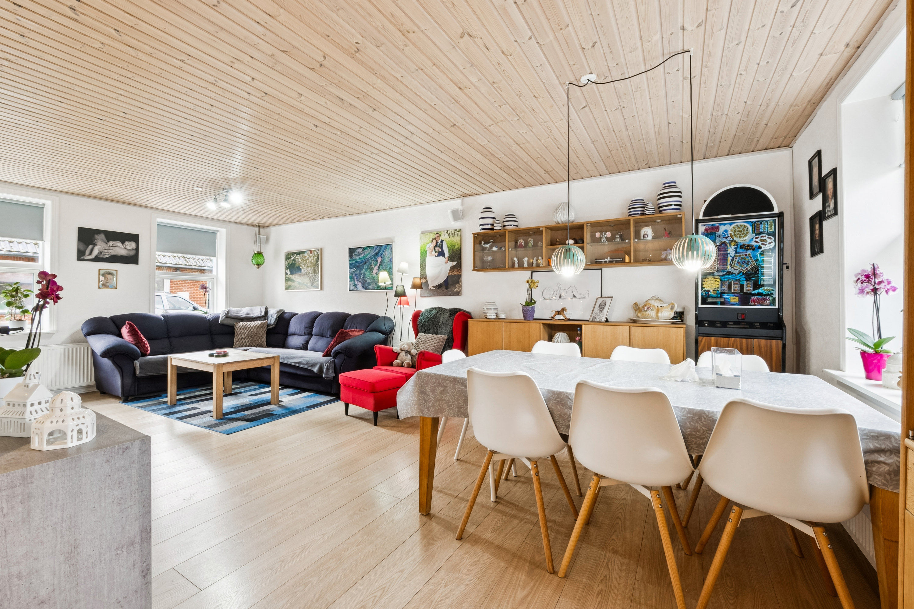 Fremhævet stue billede i fuldskærmstilstand. Billede af Frederiksvej 19, 7900 Nykøbing M